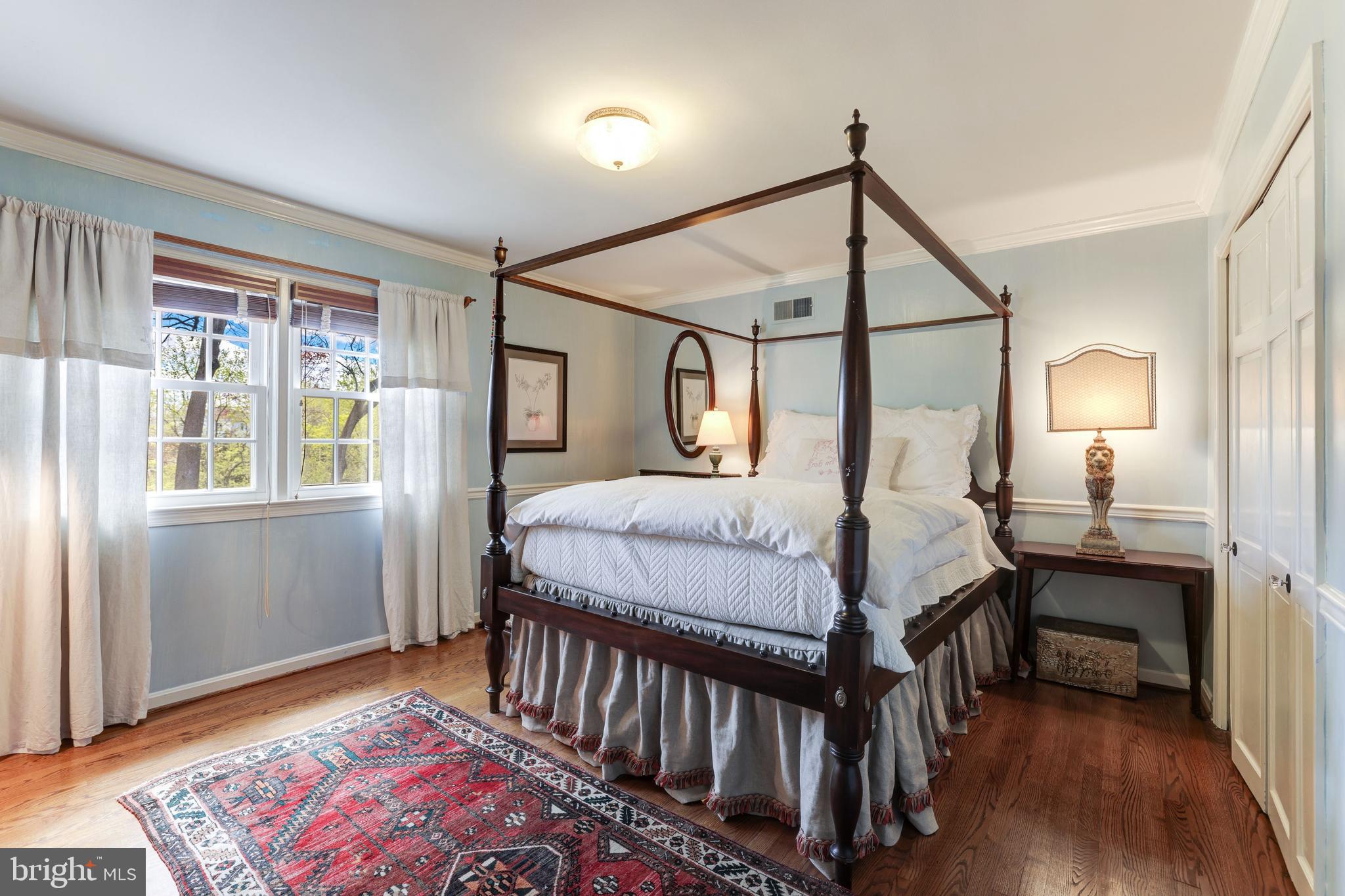 SAVILE MANOR - Residential
