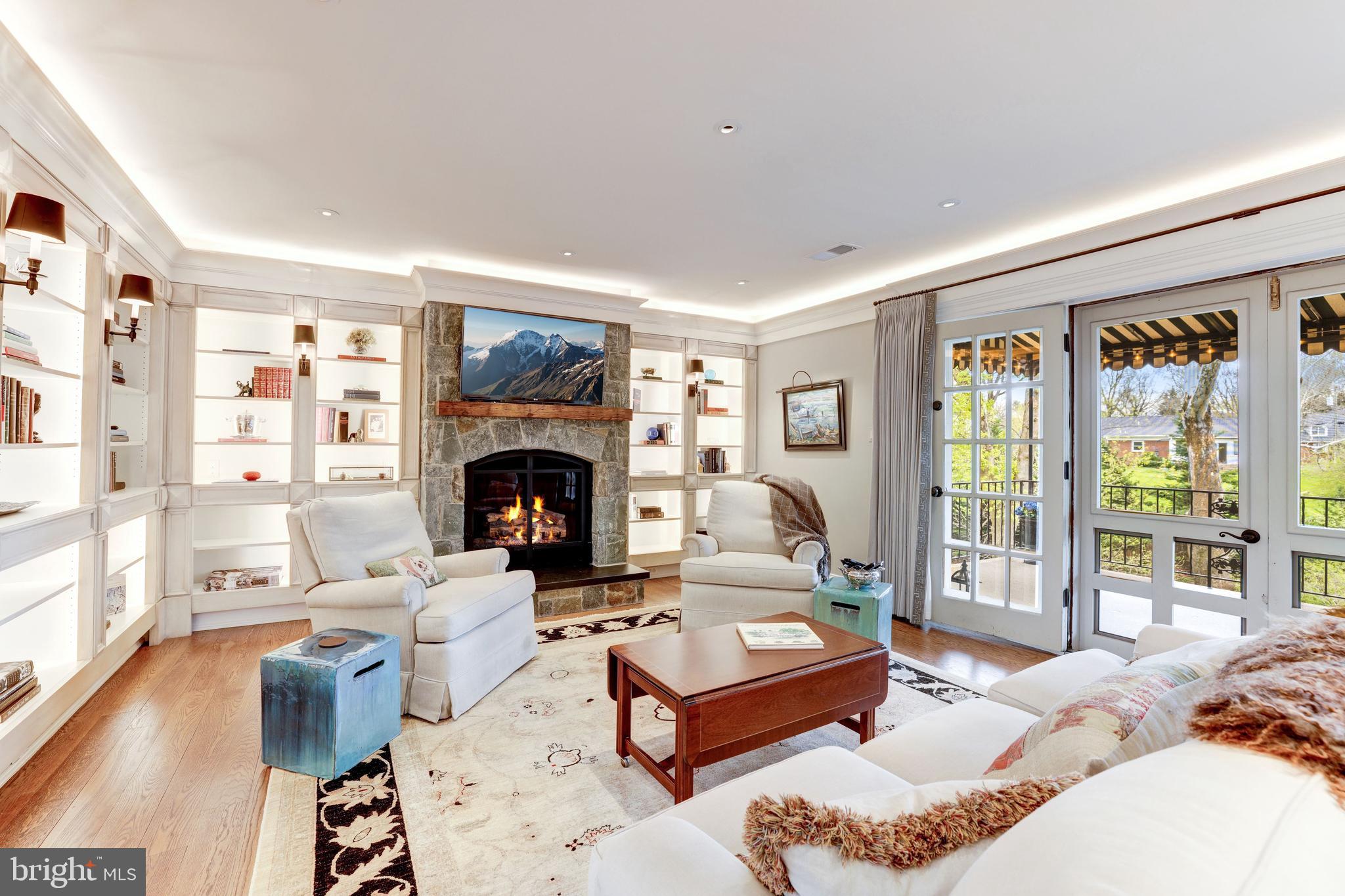 SAVILE MANOR - Residential