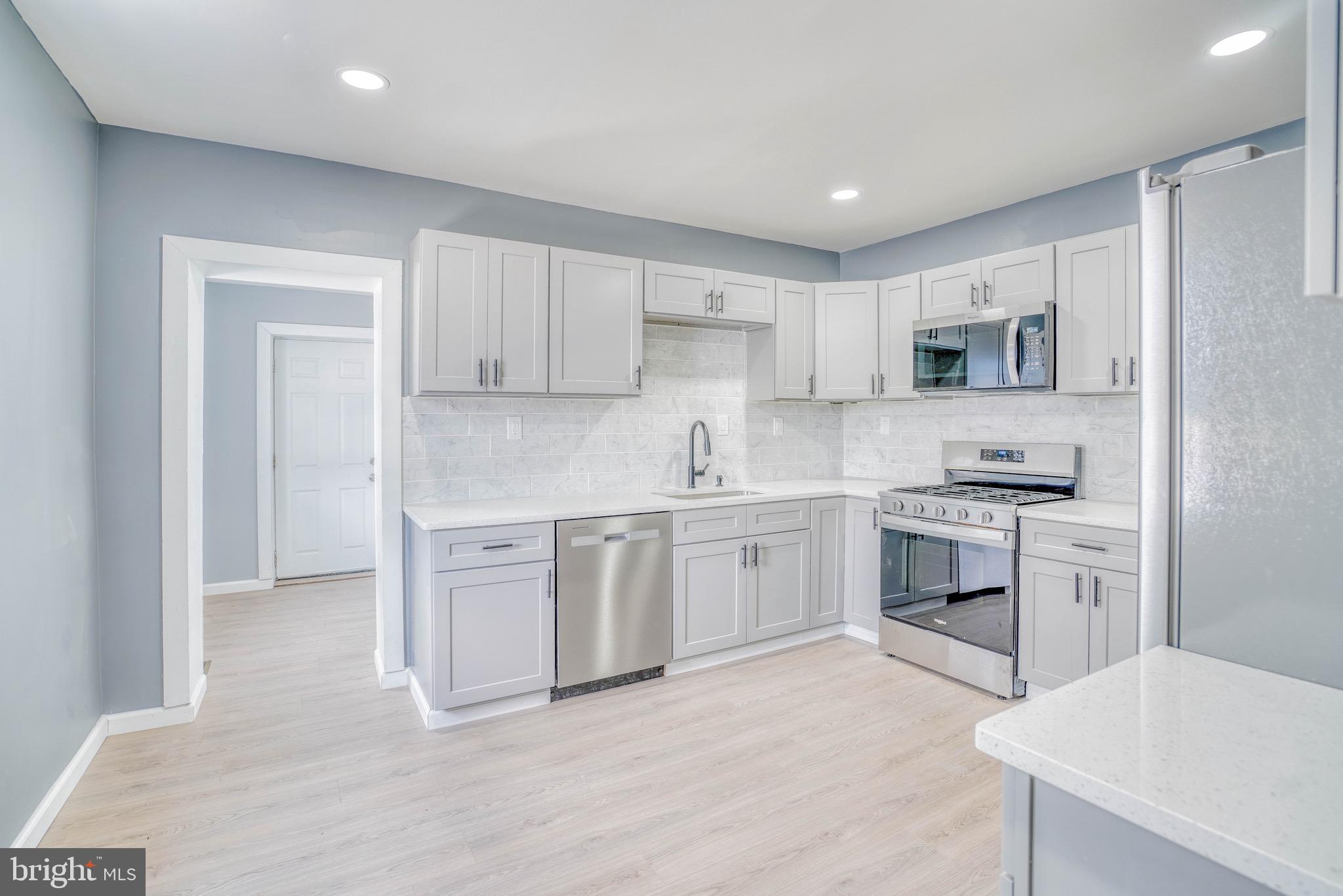 MAYFAIR - Residential