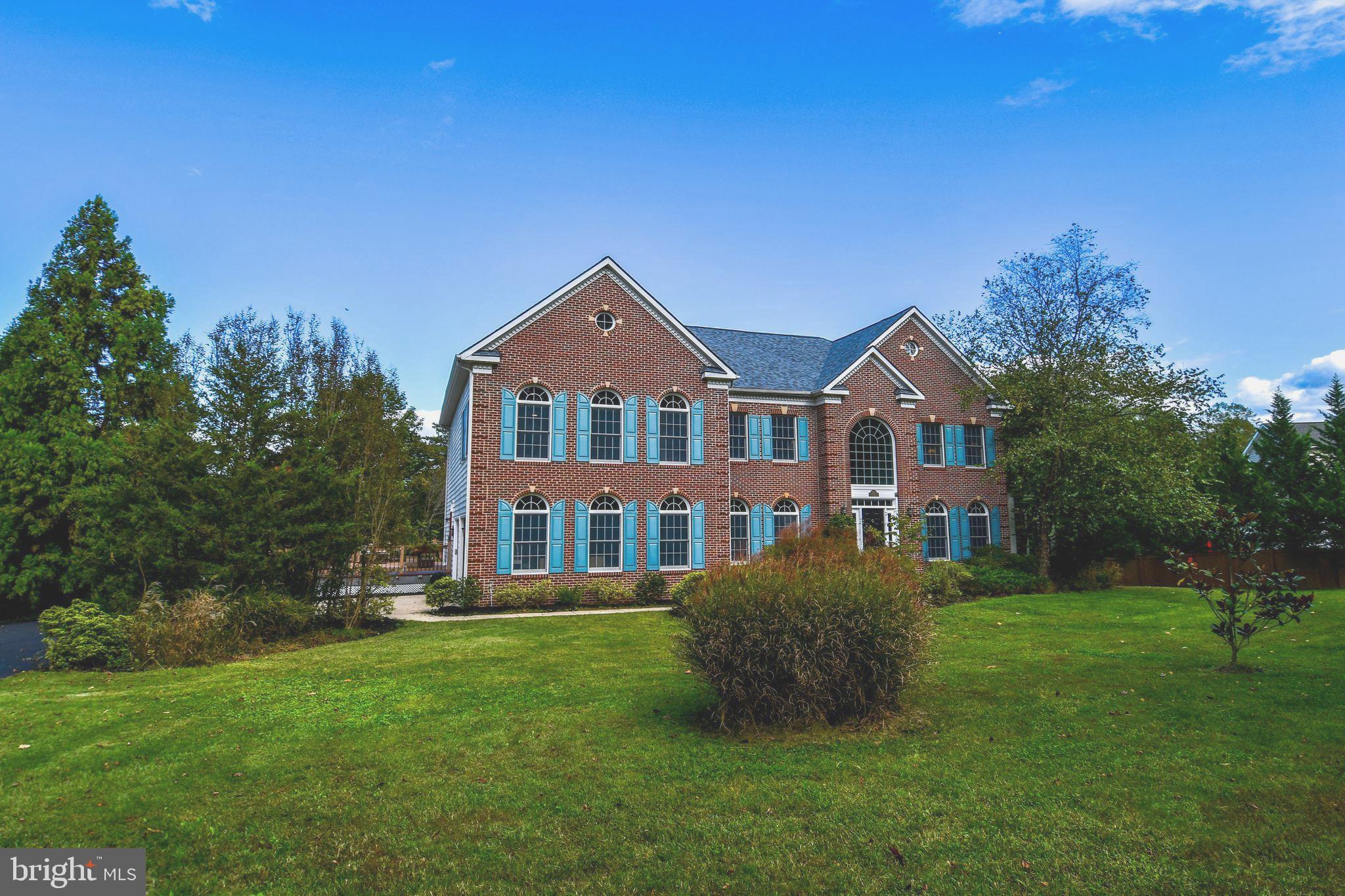 EAGLE POINTE - Residential