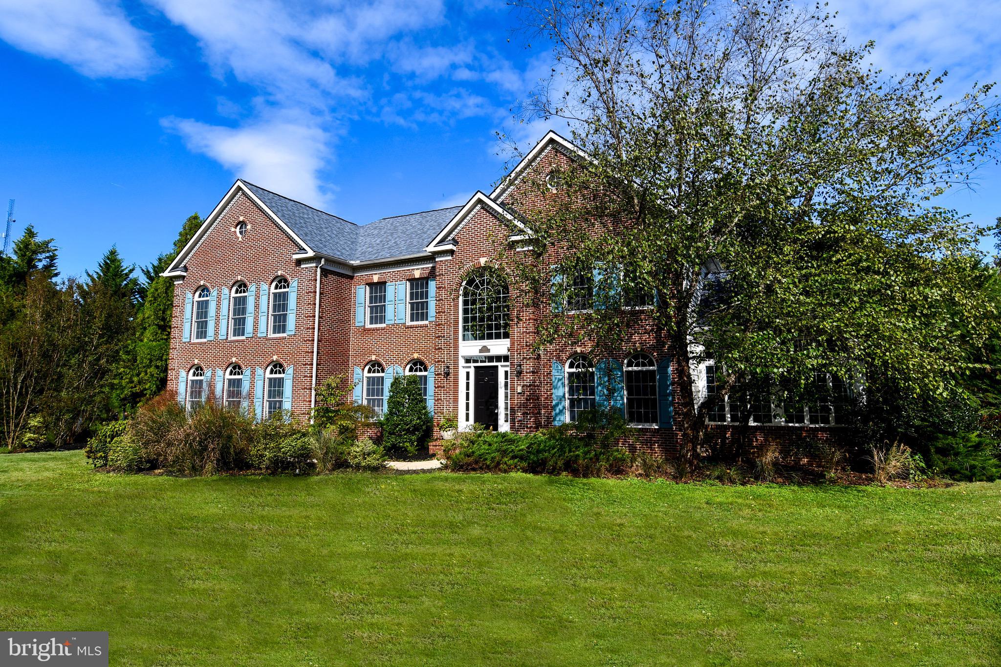 EAGLE POINTE - Residential