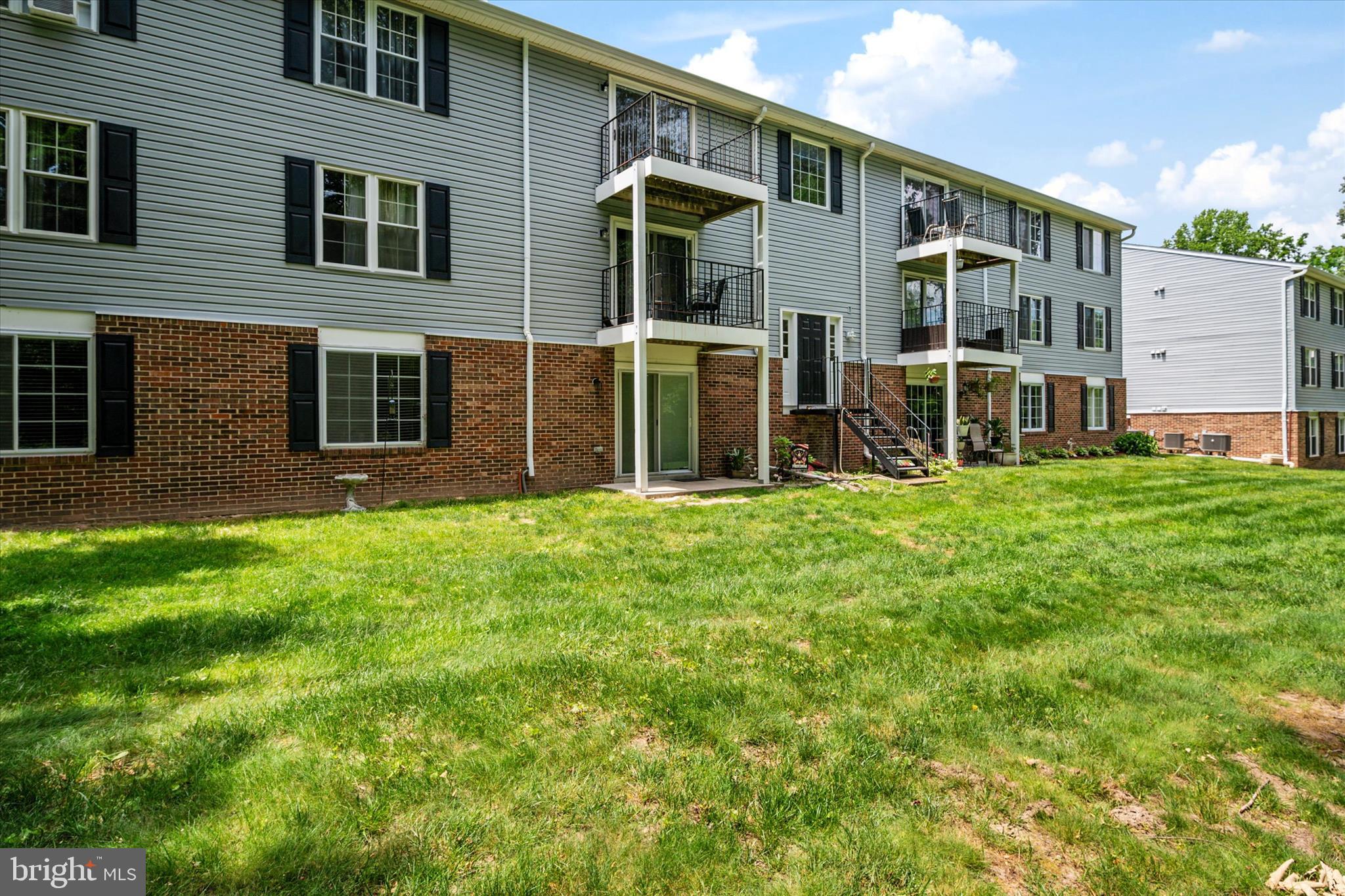 CHESTERFIELD GARDEN CONDOMINIUM - Residential