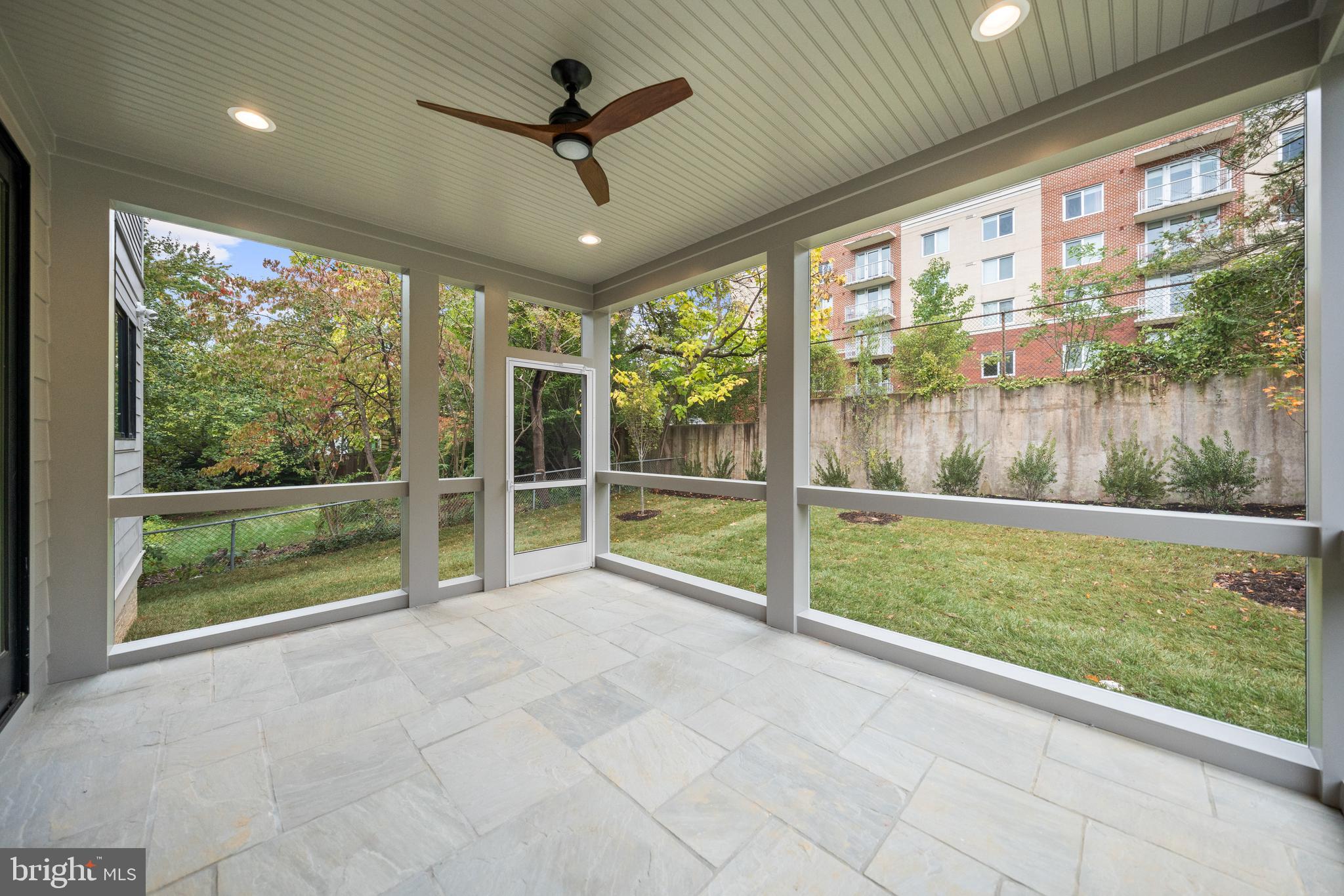 MAYWOOD - Residential