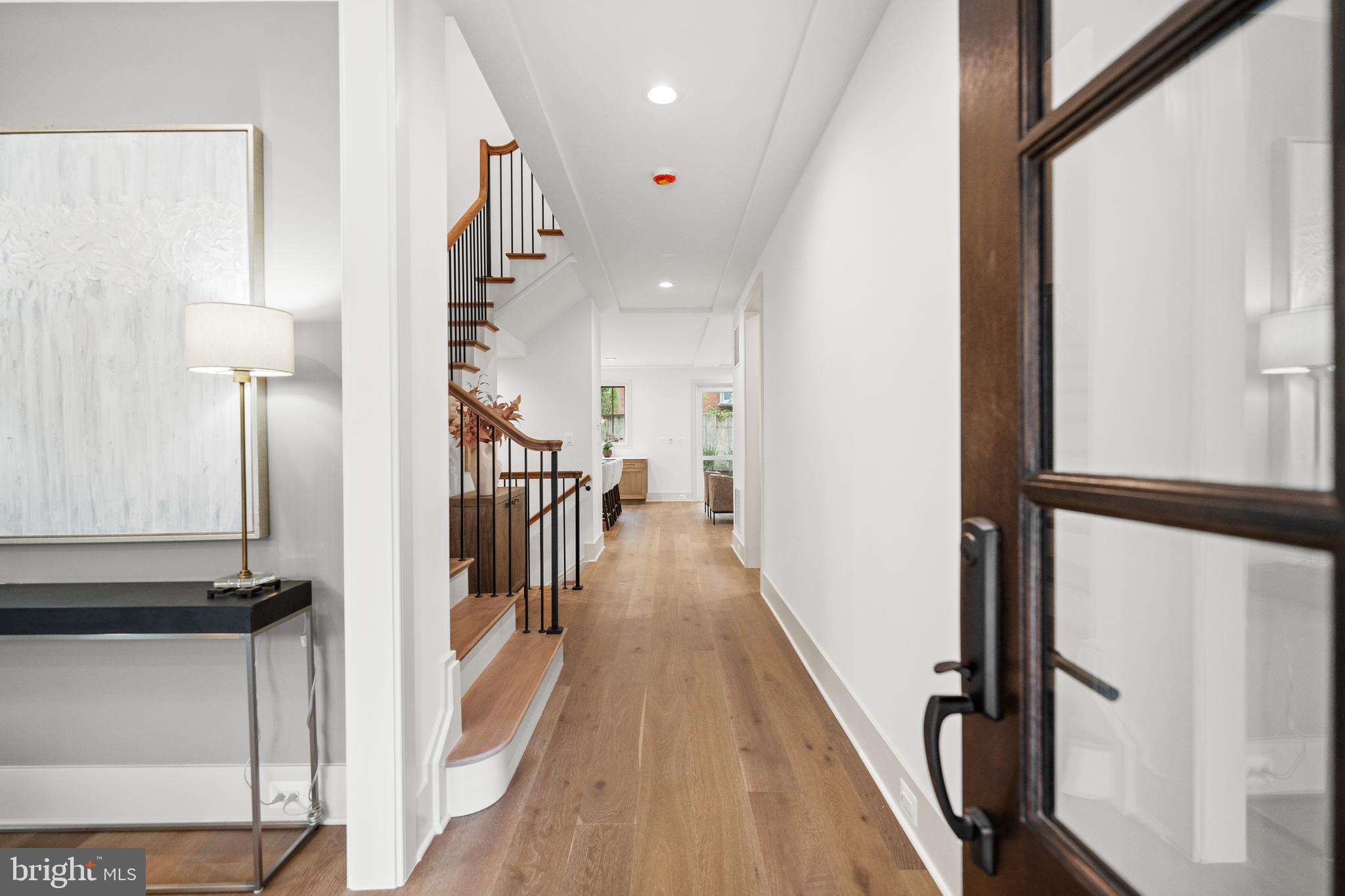 MAYWOOD - Residential