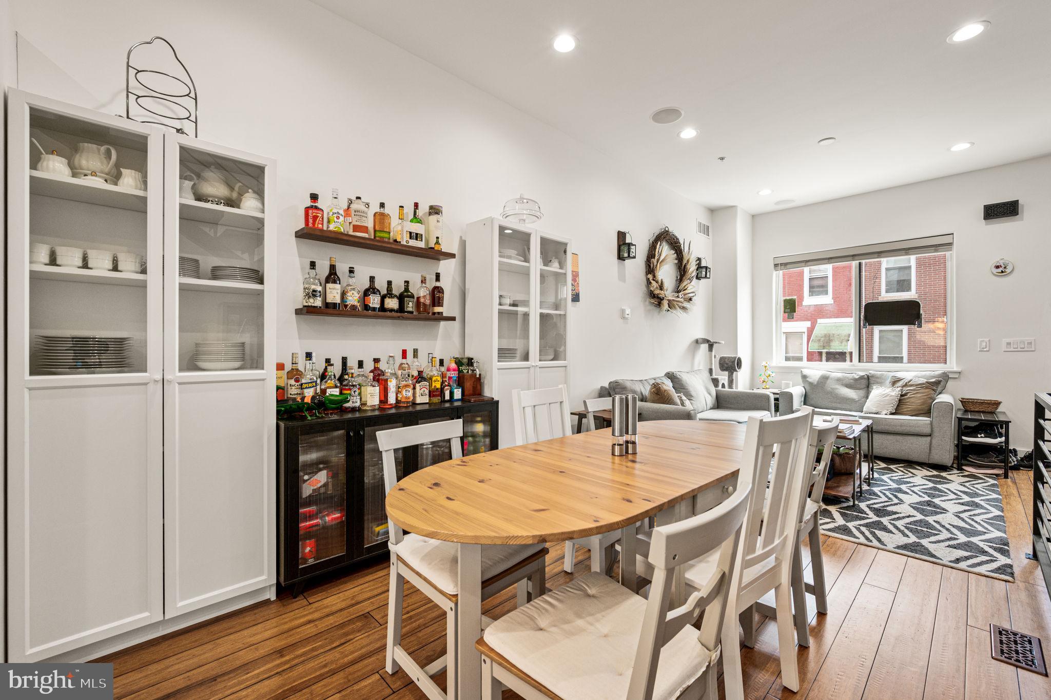 POINT BREEZE - Residential