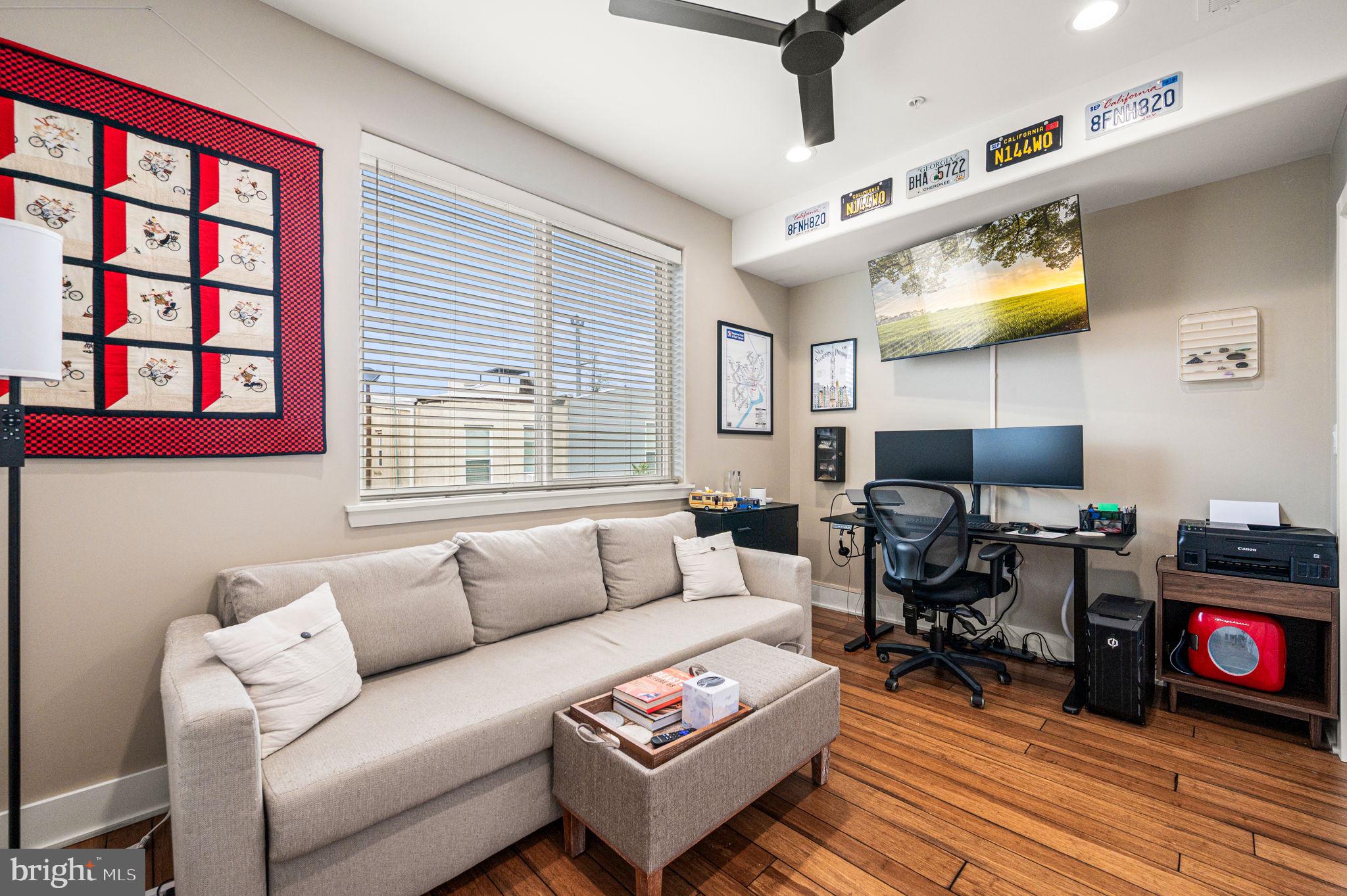 POINT BREEZE - Residential