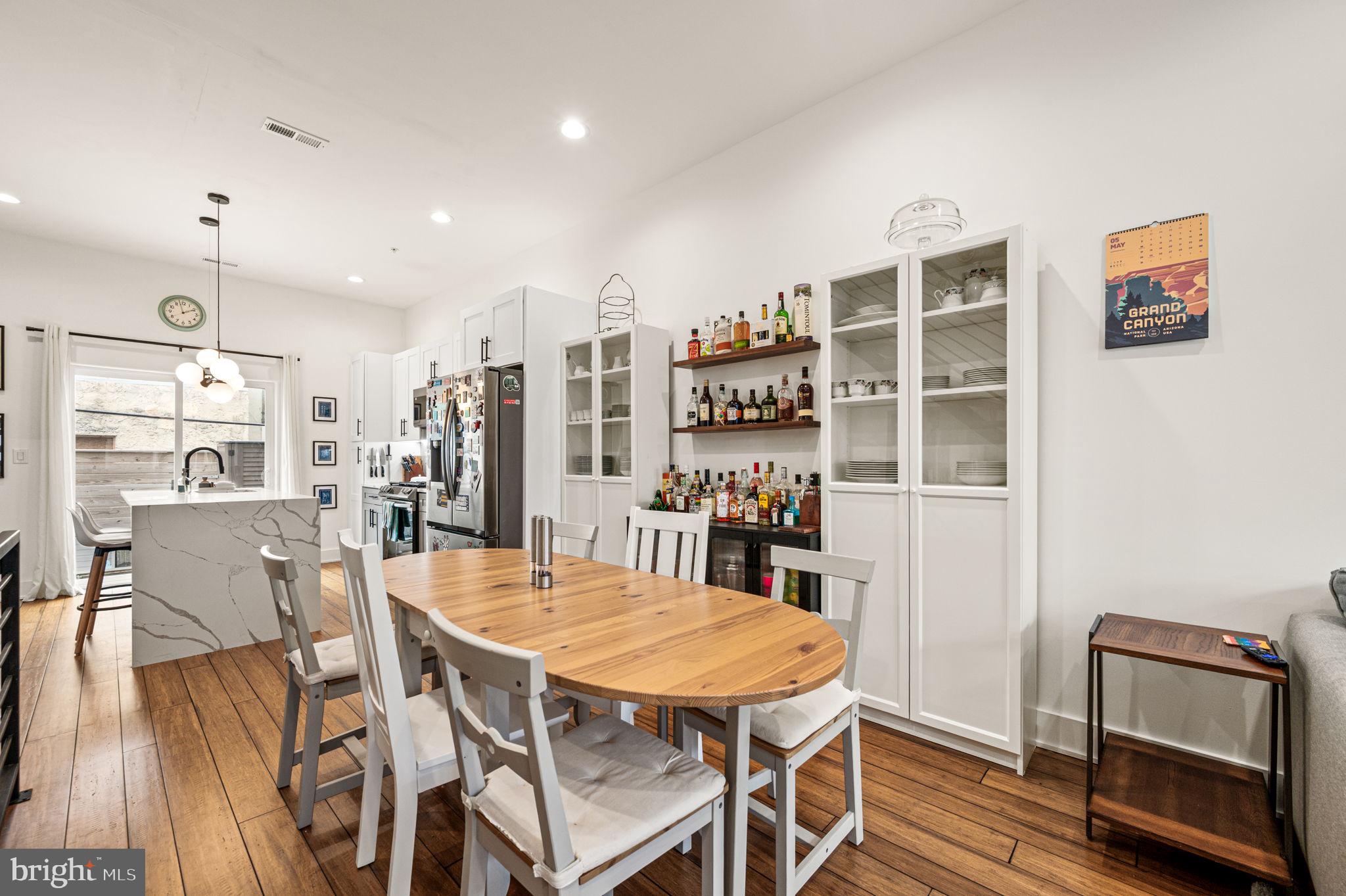 POINT BREEZE - Residential