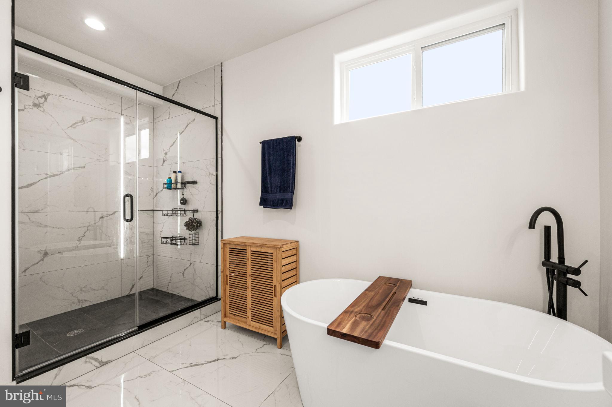 POINT BREEZE - Residential