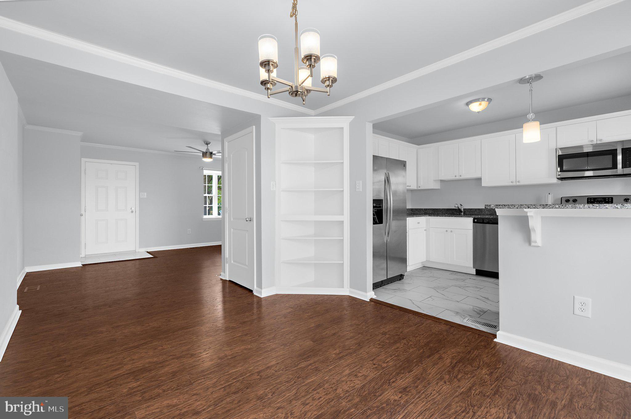 ELIZABETHS LANDING - Residential