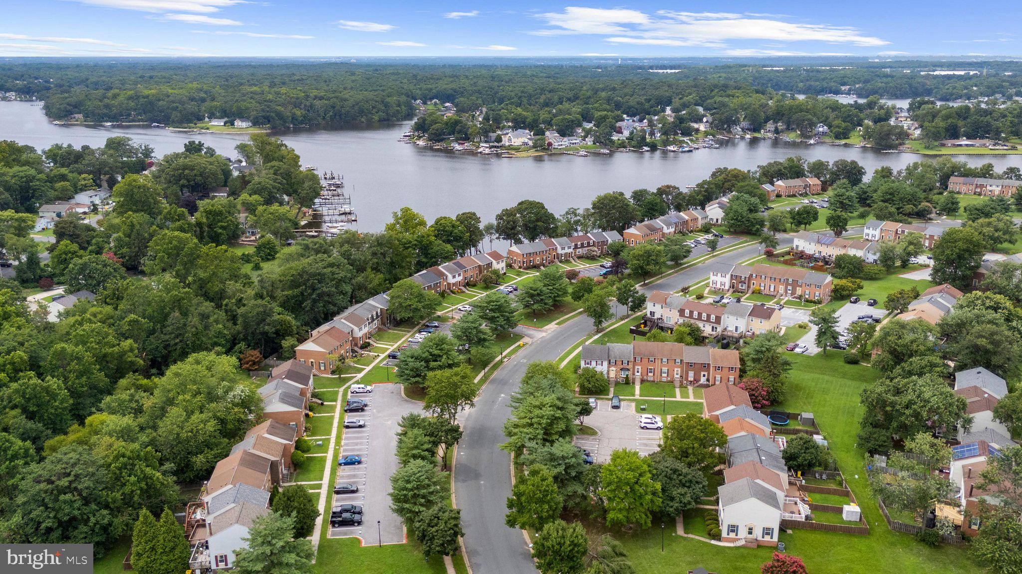 ELIZABETHS LANDING - Residential