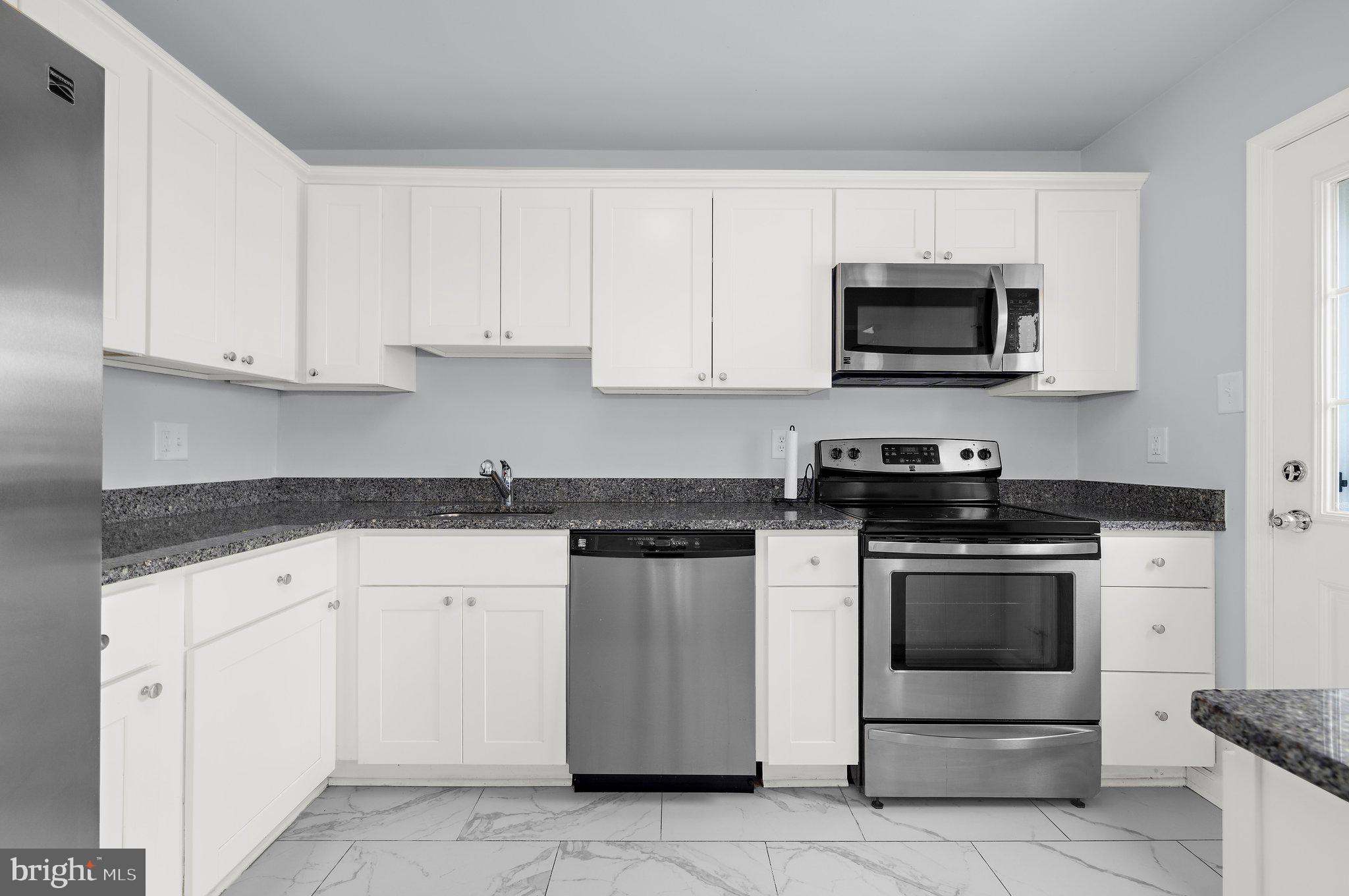 ELIZABETHS LANDING - Residential