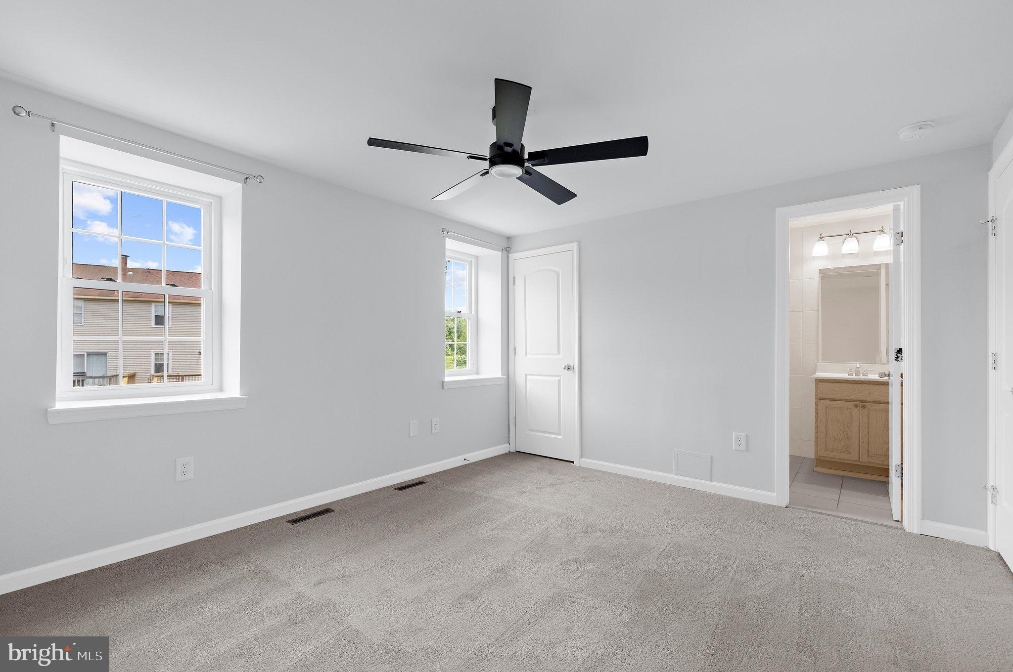 ELIZABETHS LANDING - Residential