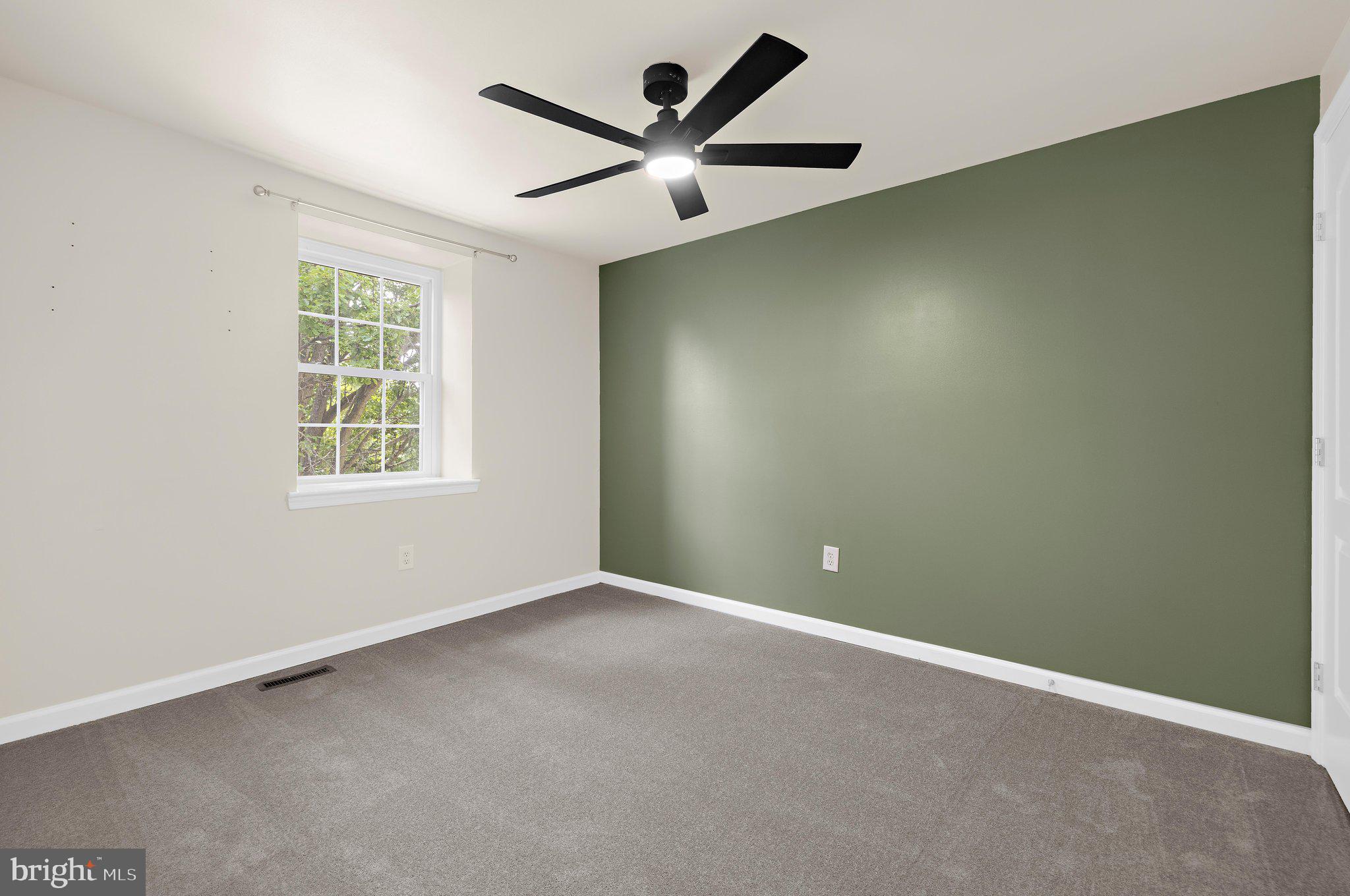 ELIZABETHS LANDING - Residential