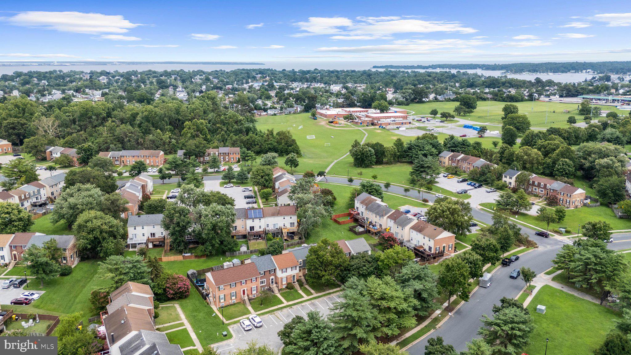 ELIZABETHS LANDING - Residential