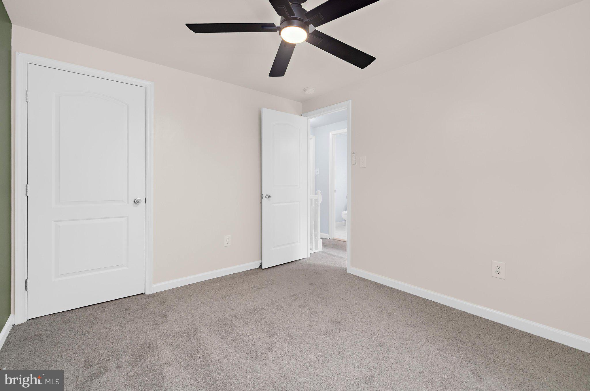 ELIZABETHS LANDING - Residential
