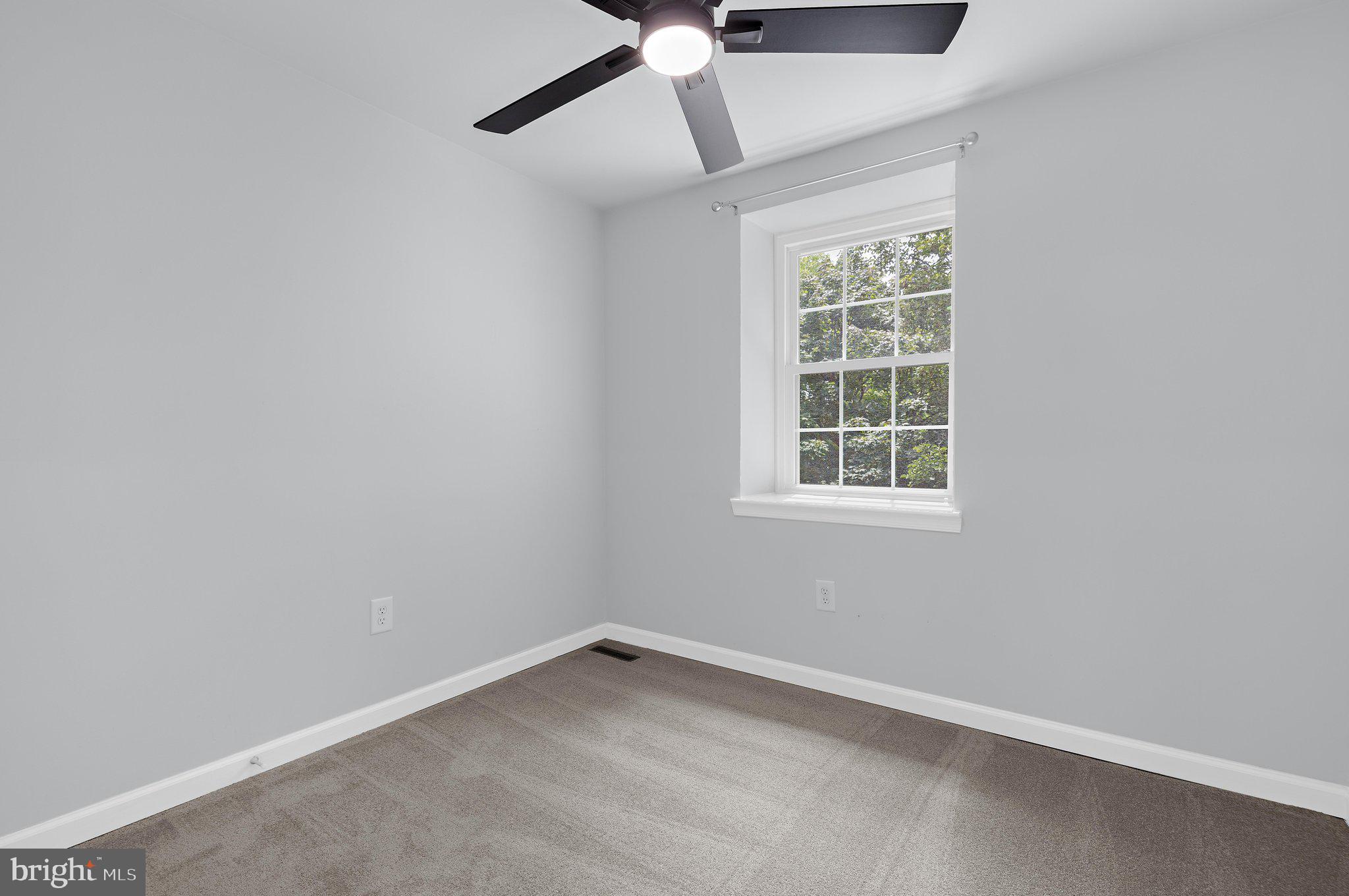 ELIZABETHS LANDING - Residential