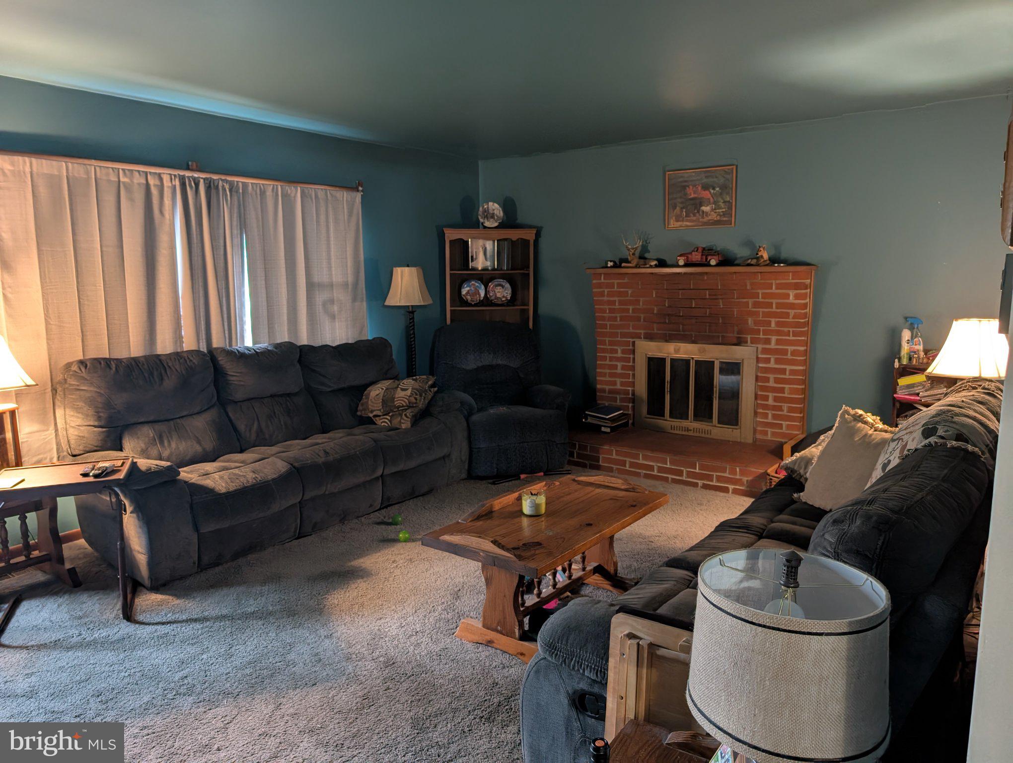 BURRSVILLE - Residential