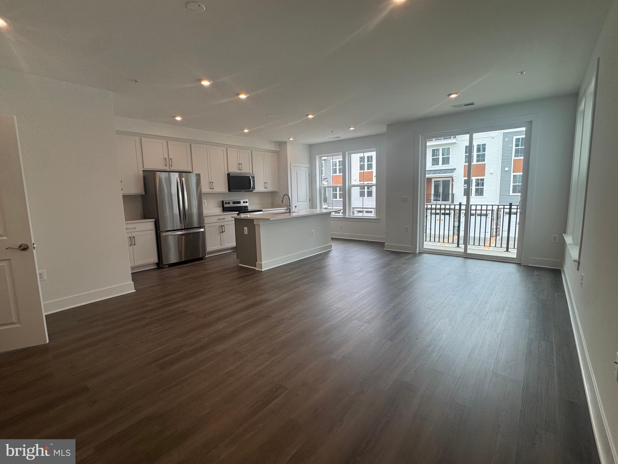 EMBREY MILL - Residential