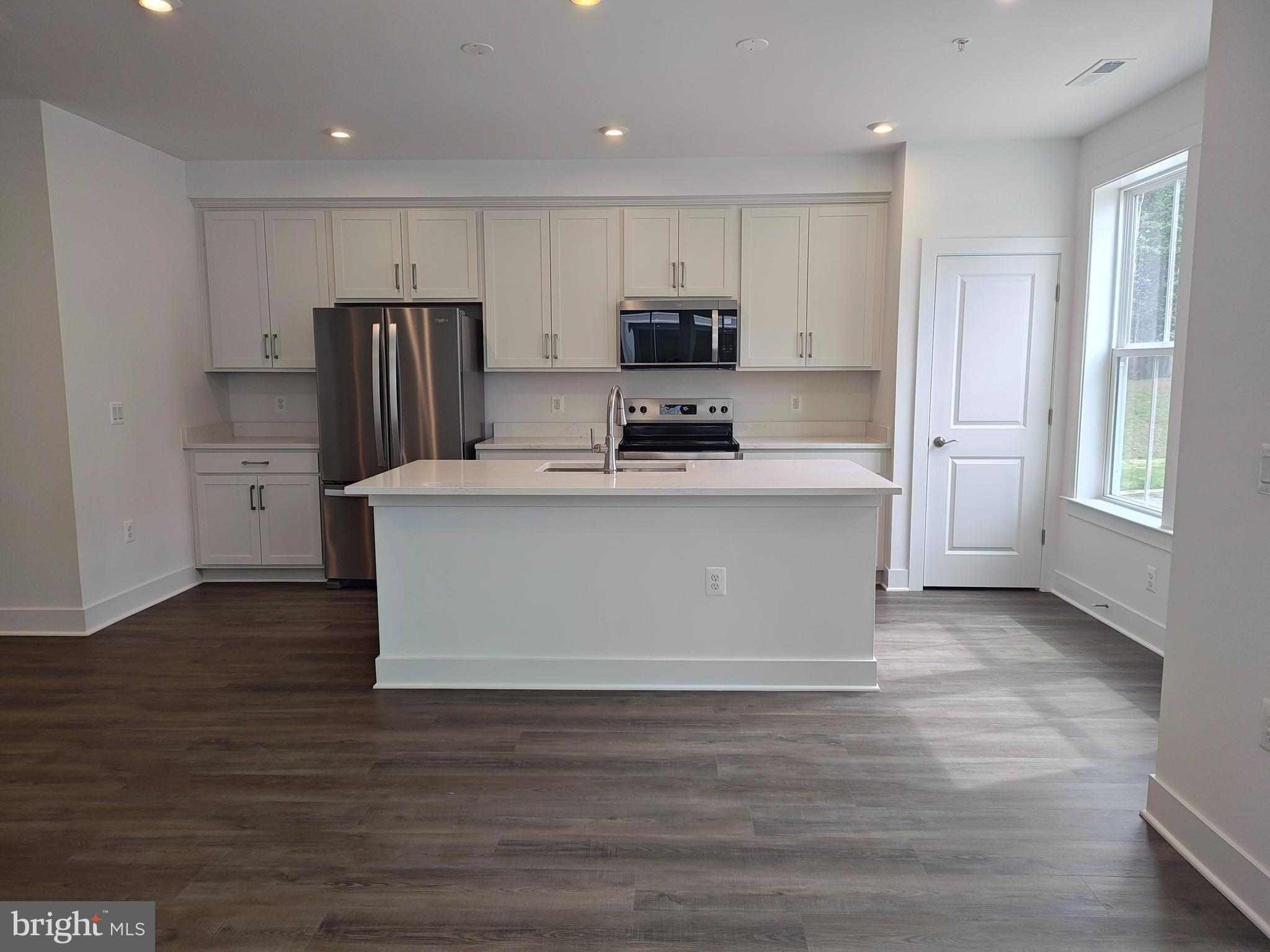 EMBREY MILL - Residential
