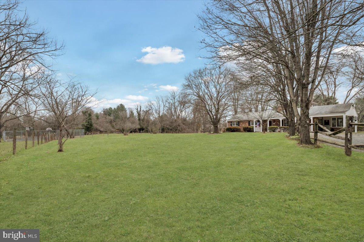FORESTVILLE - Farm