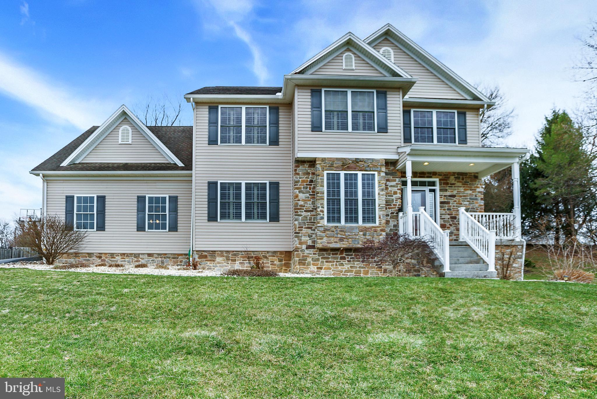 JEFFERSON COURT - Residential