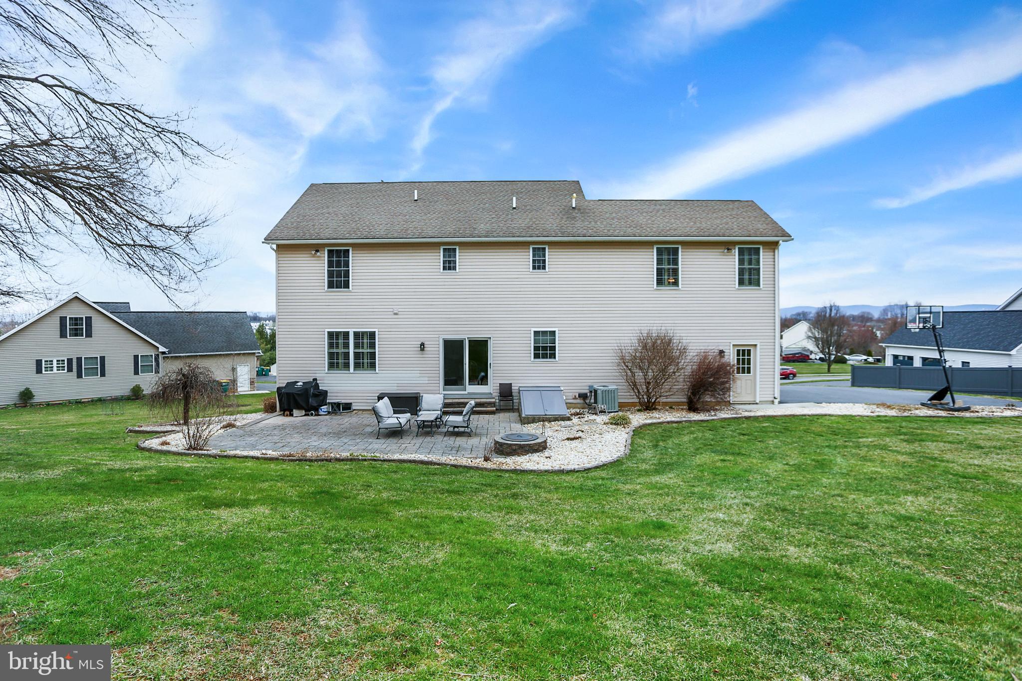 JEFFERSON COURT - Residential