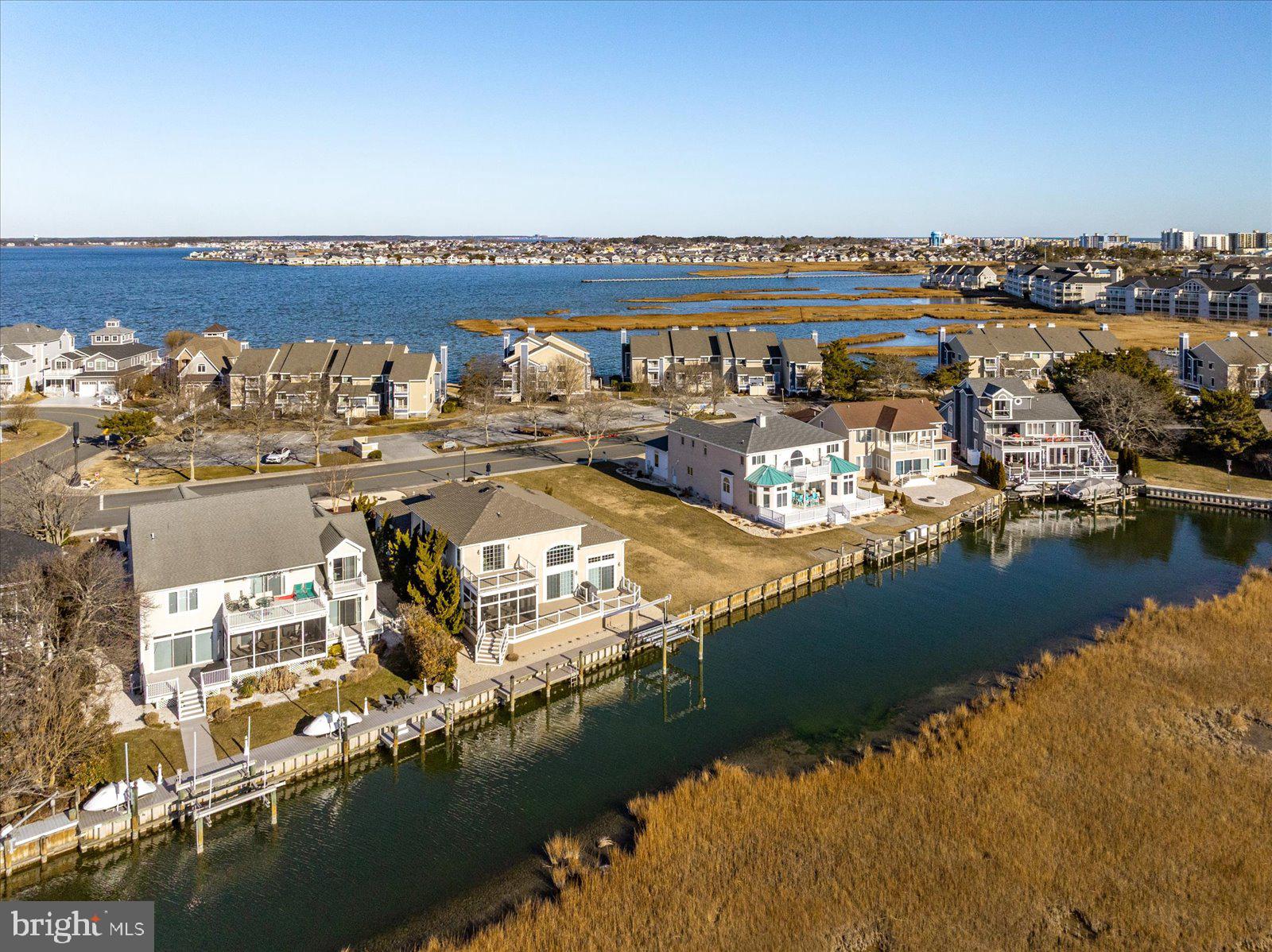 HERON HARBOUR - Residential