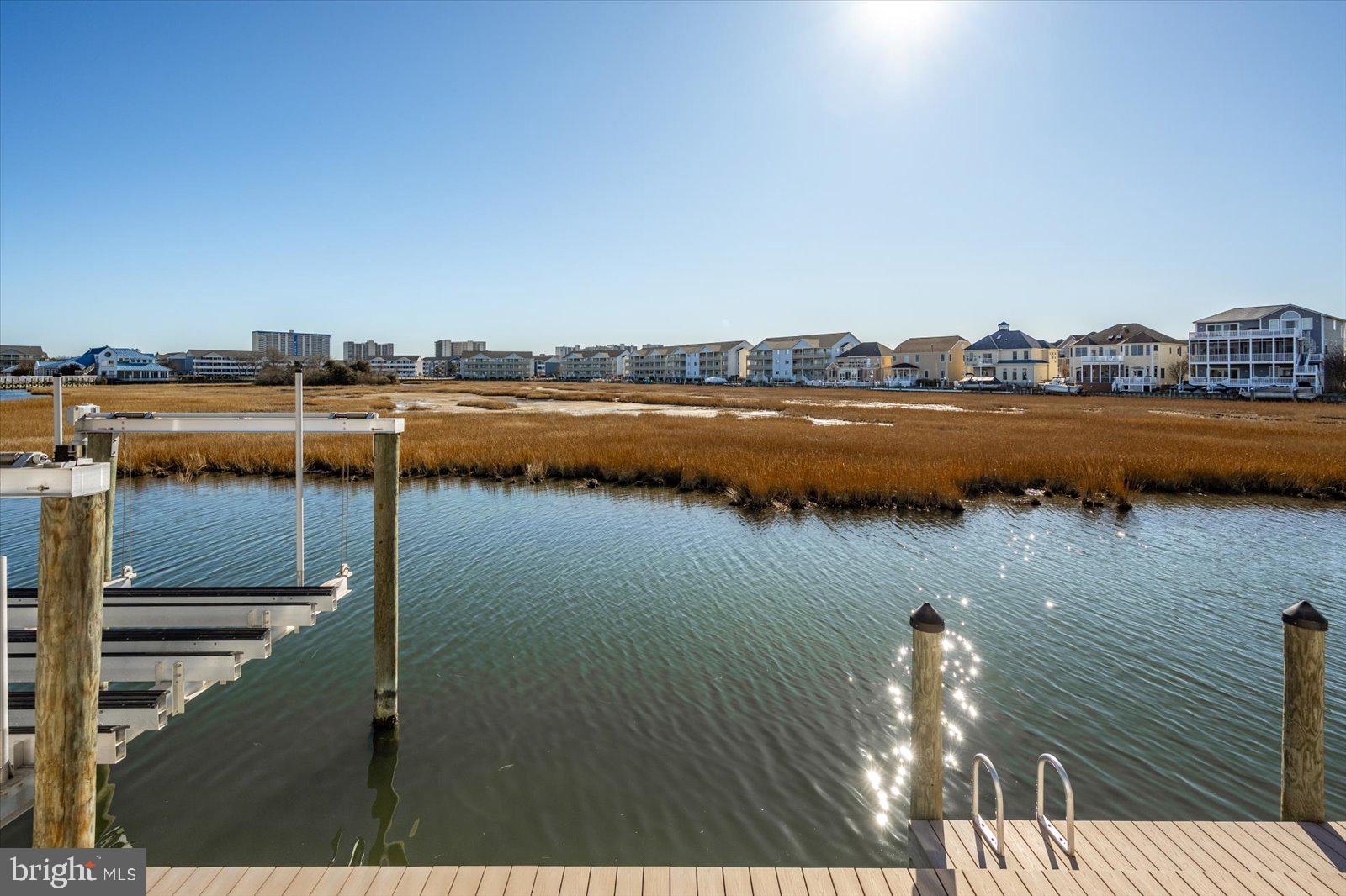 HERON HARBOUR - Residential