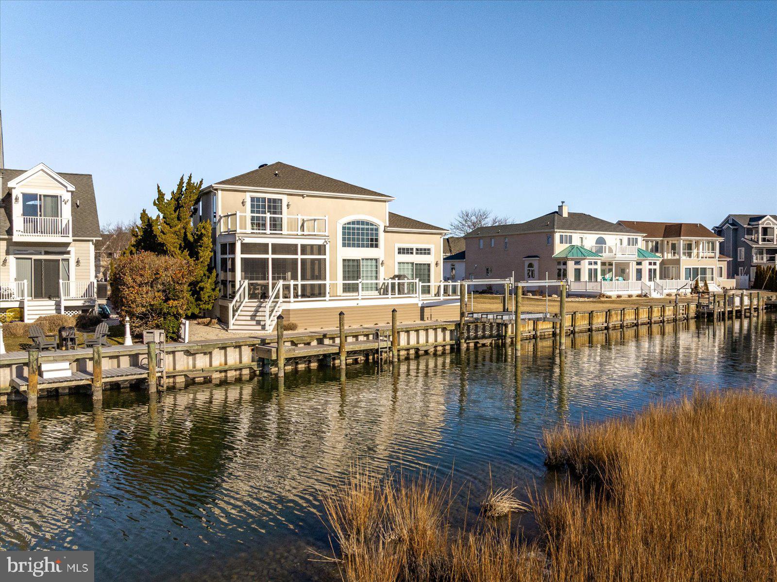 HERON HARBOUR - Residential