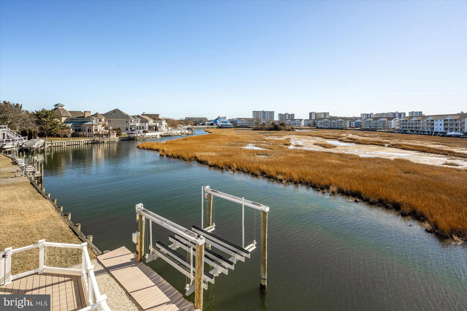 HERON HARBOUR - Residential