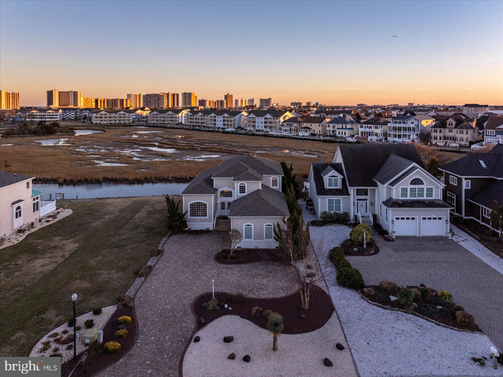 HERON HARBOUR - Residential