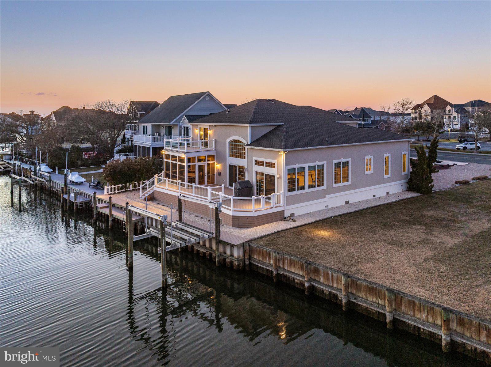 HERON HARBOUR - Residential