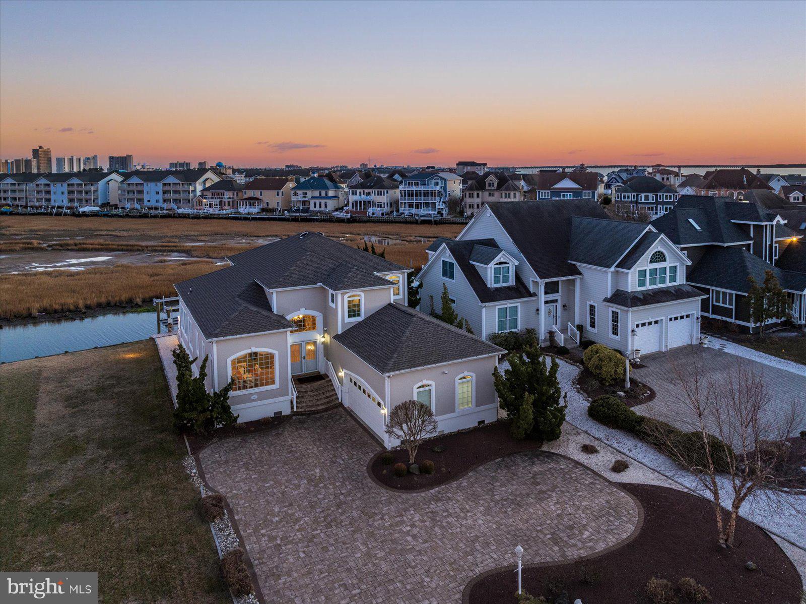 HERON HARBOUR - Residential