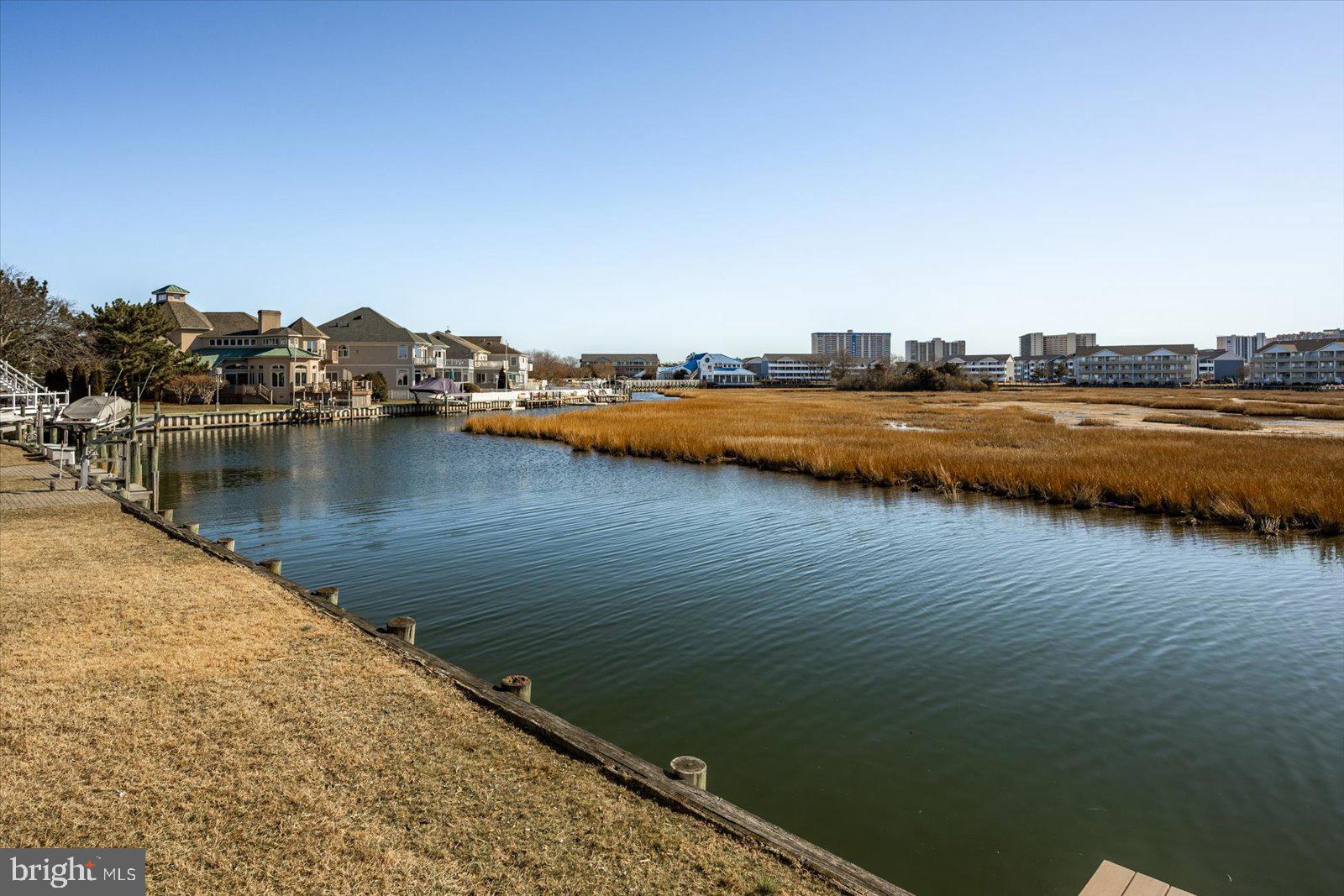 HERON HARBOUR - Residential