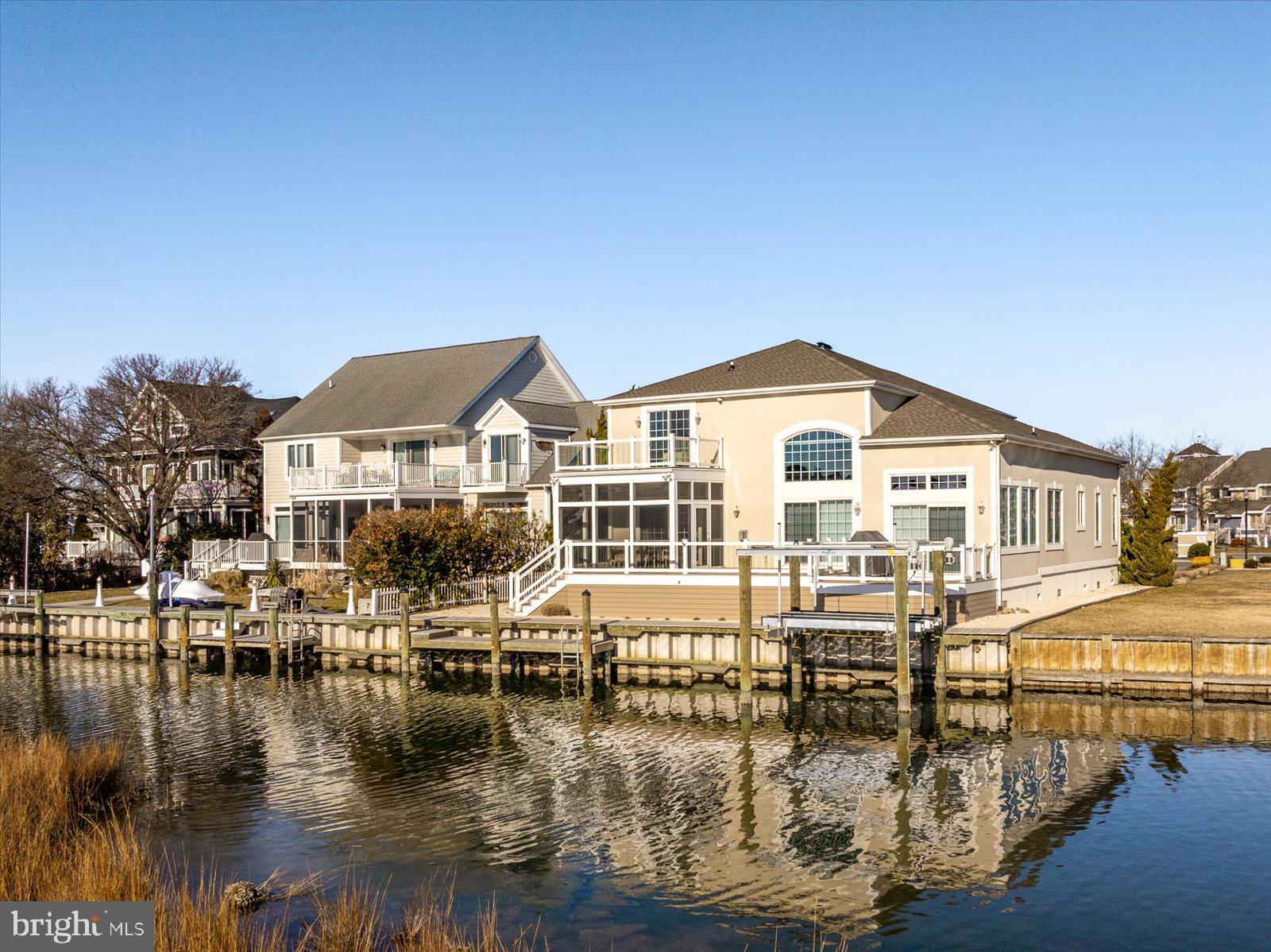 HERON HARBOUR - Residential