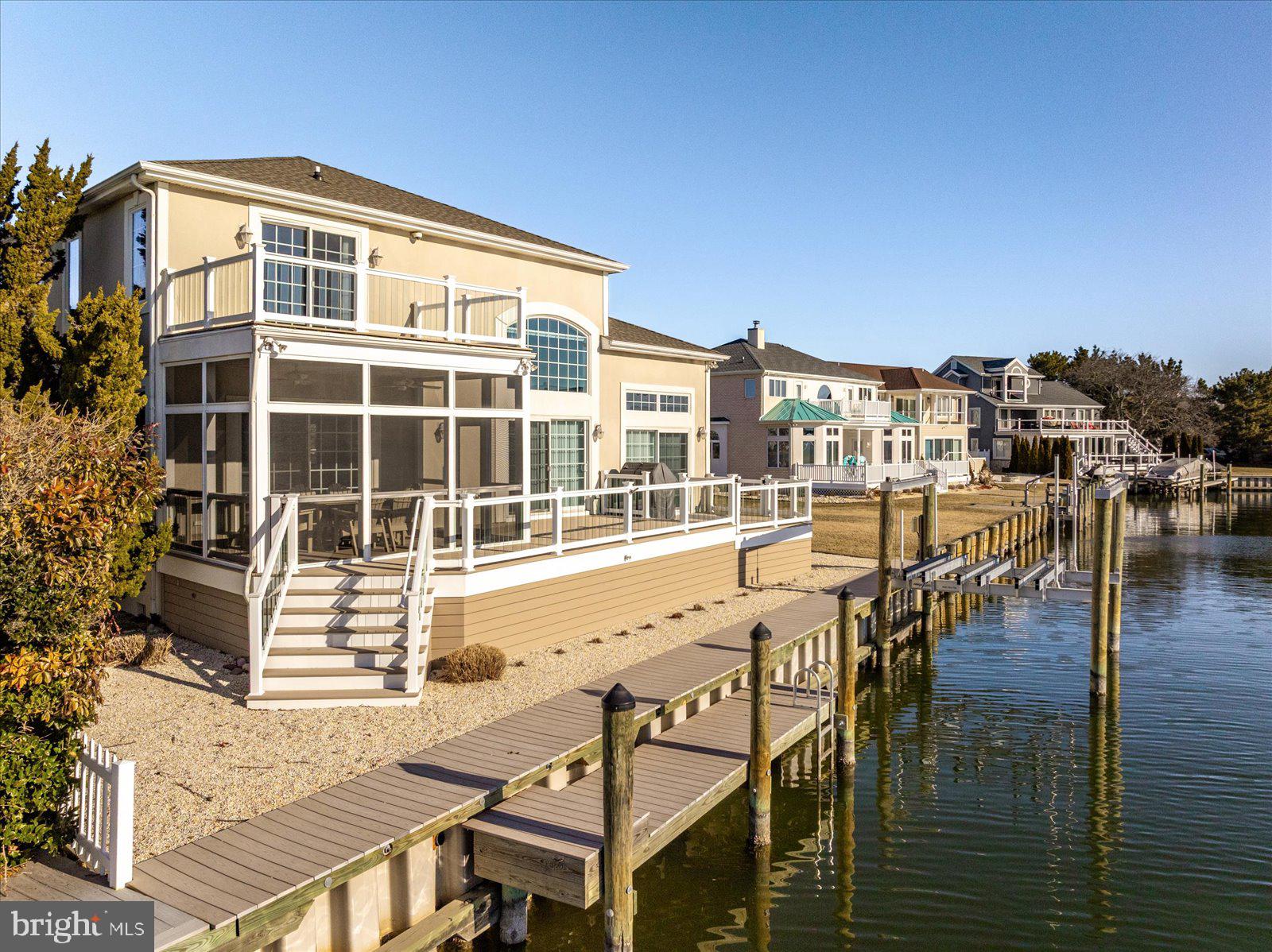 HERON HARBOUR - Residential