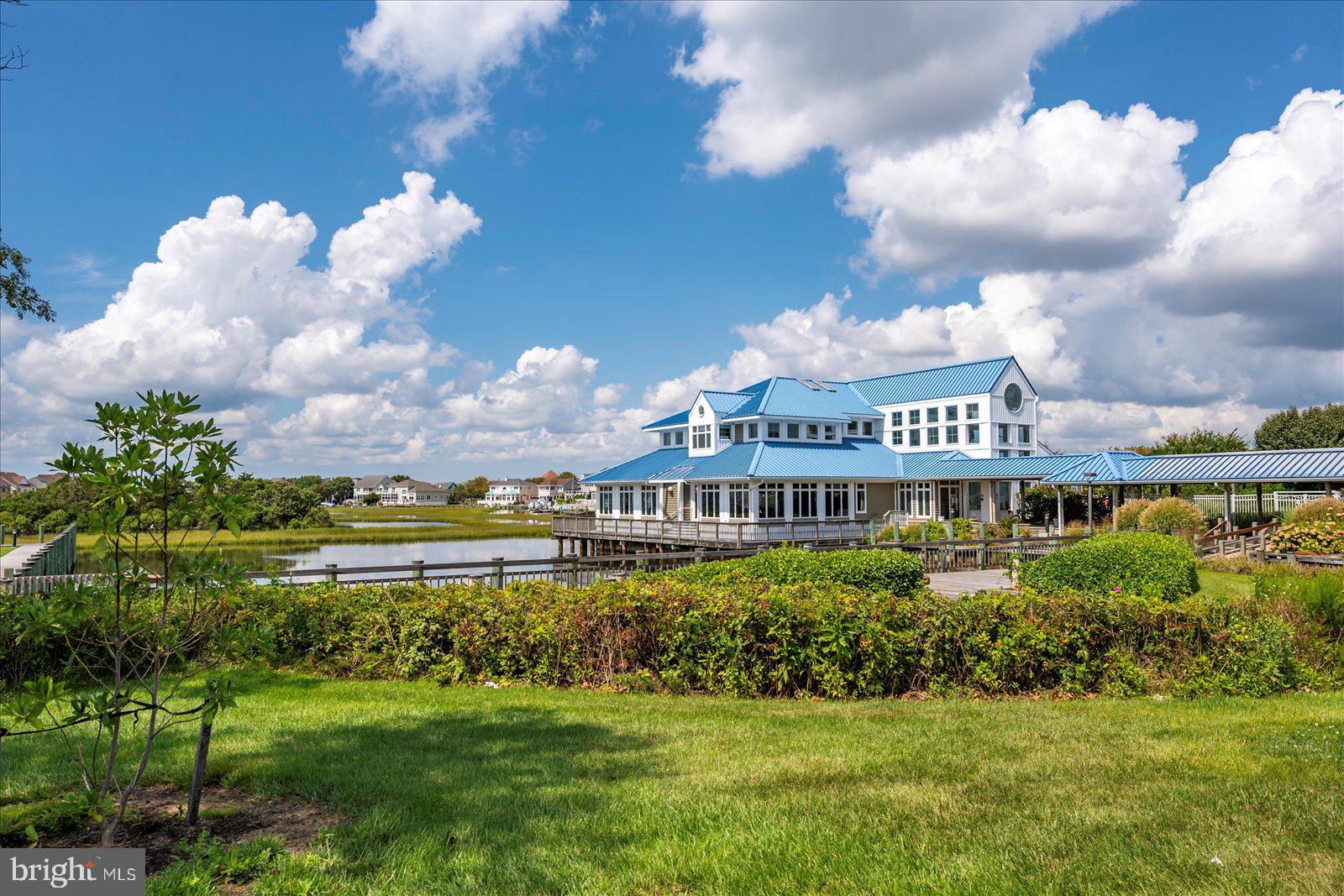 HERON HARBOUR - Residential