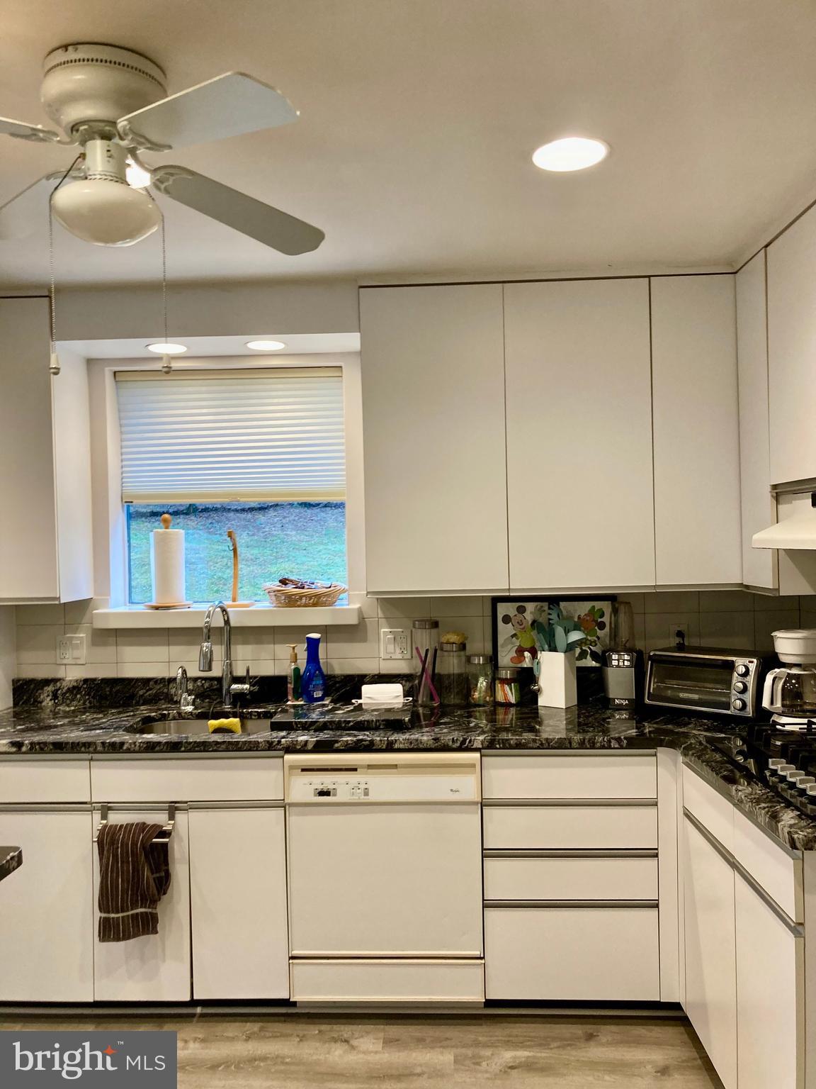 MEADOWBROOK - Residential