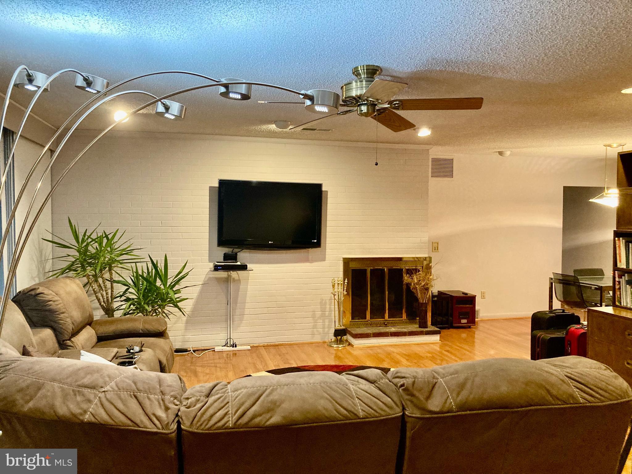 MEADOWBROOK - Residential