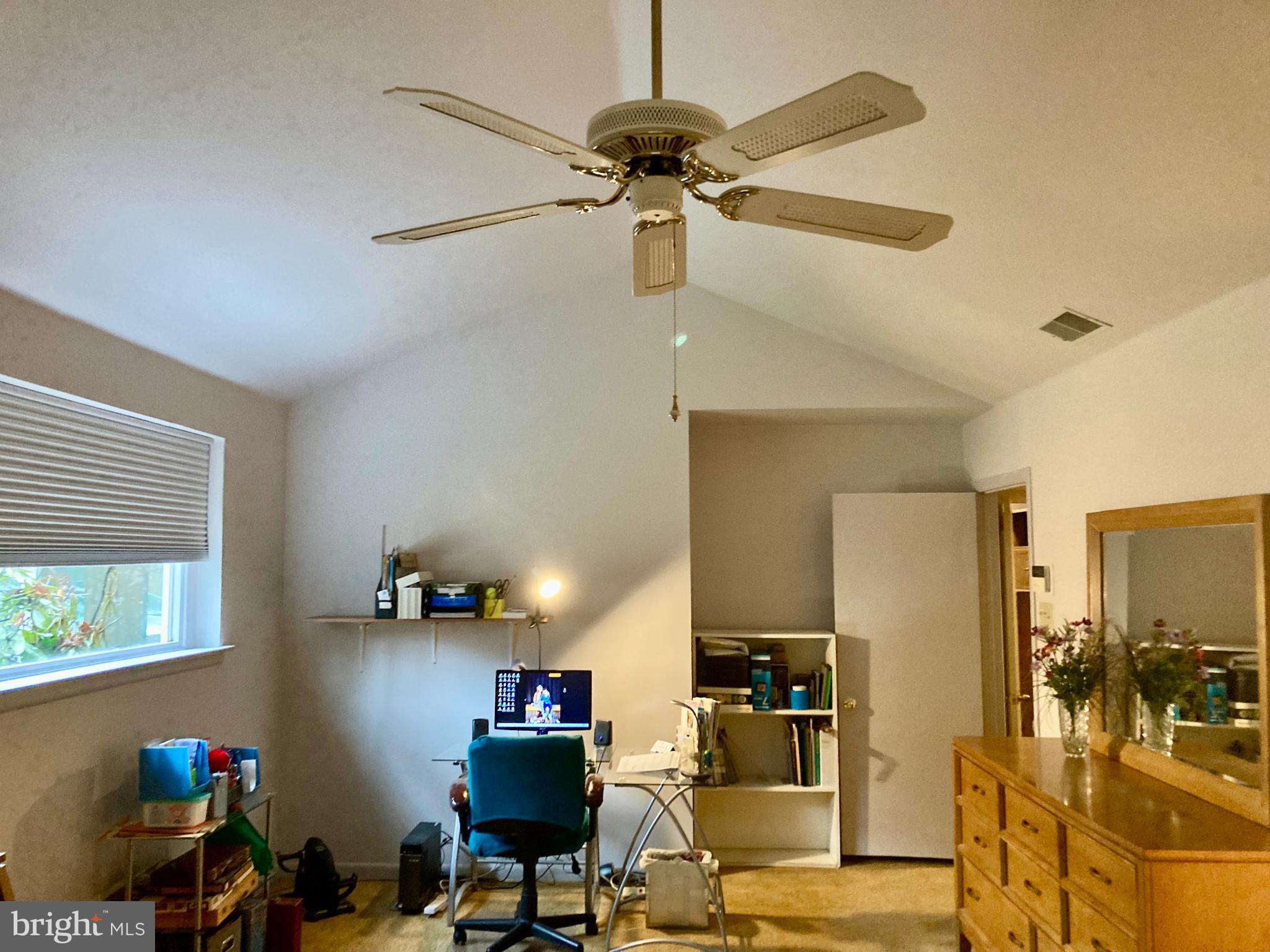 MEADOWBROOK - Residential