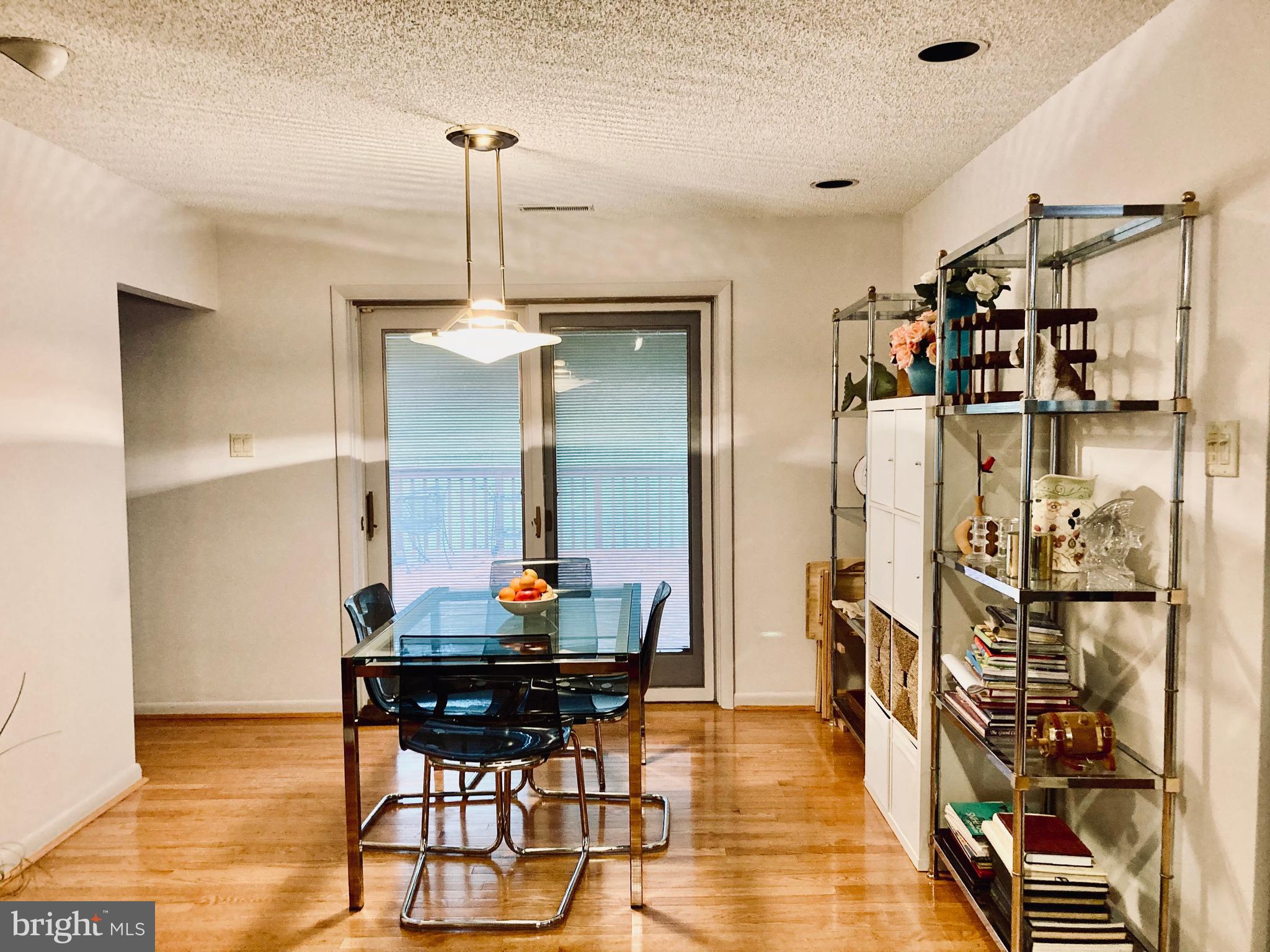 MEADOWBROOK - Residential