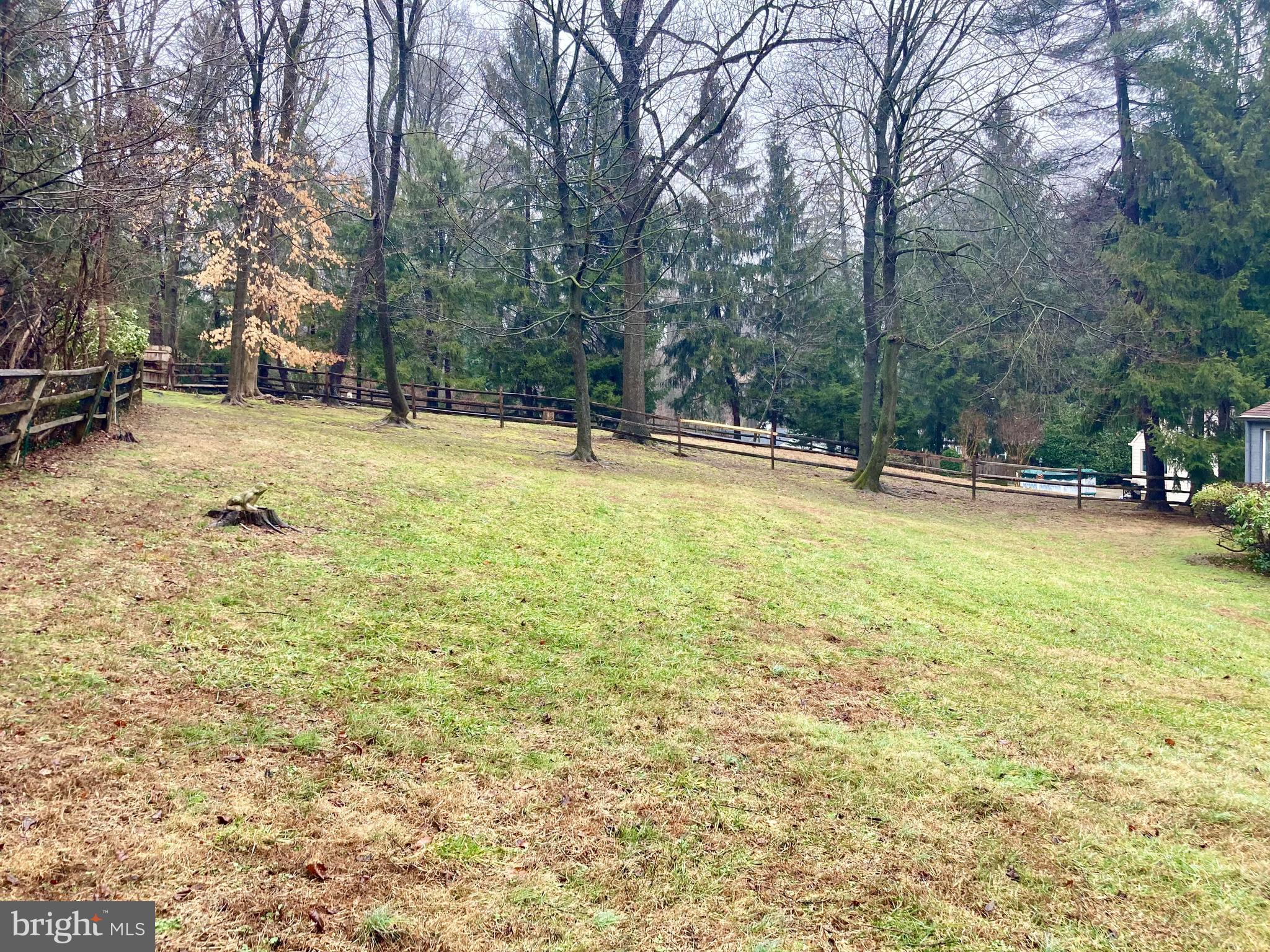 MEADOWBROOK - Residential