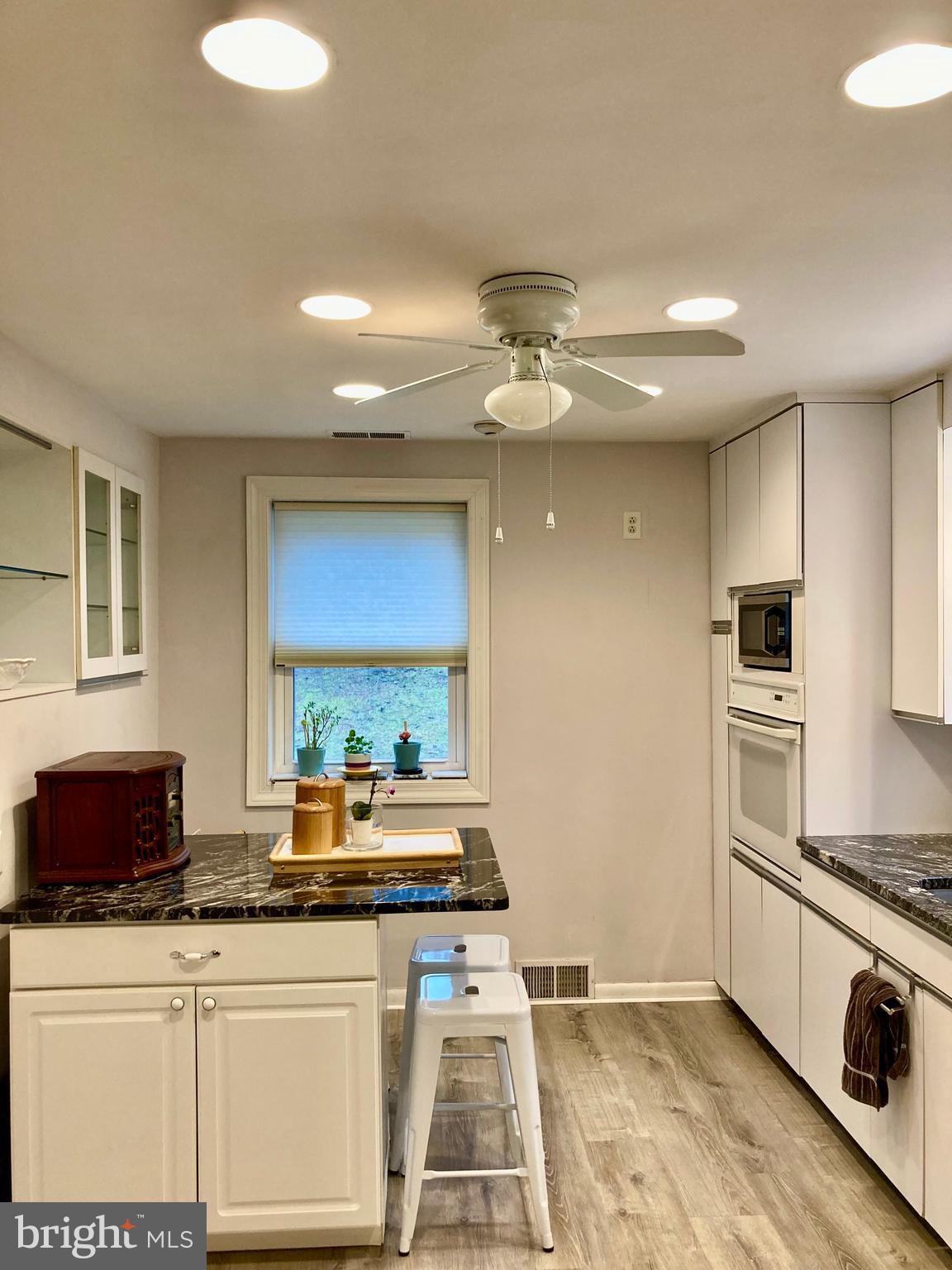 MEADOWBROOK - Residential