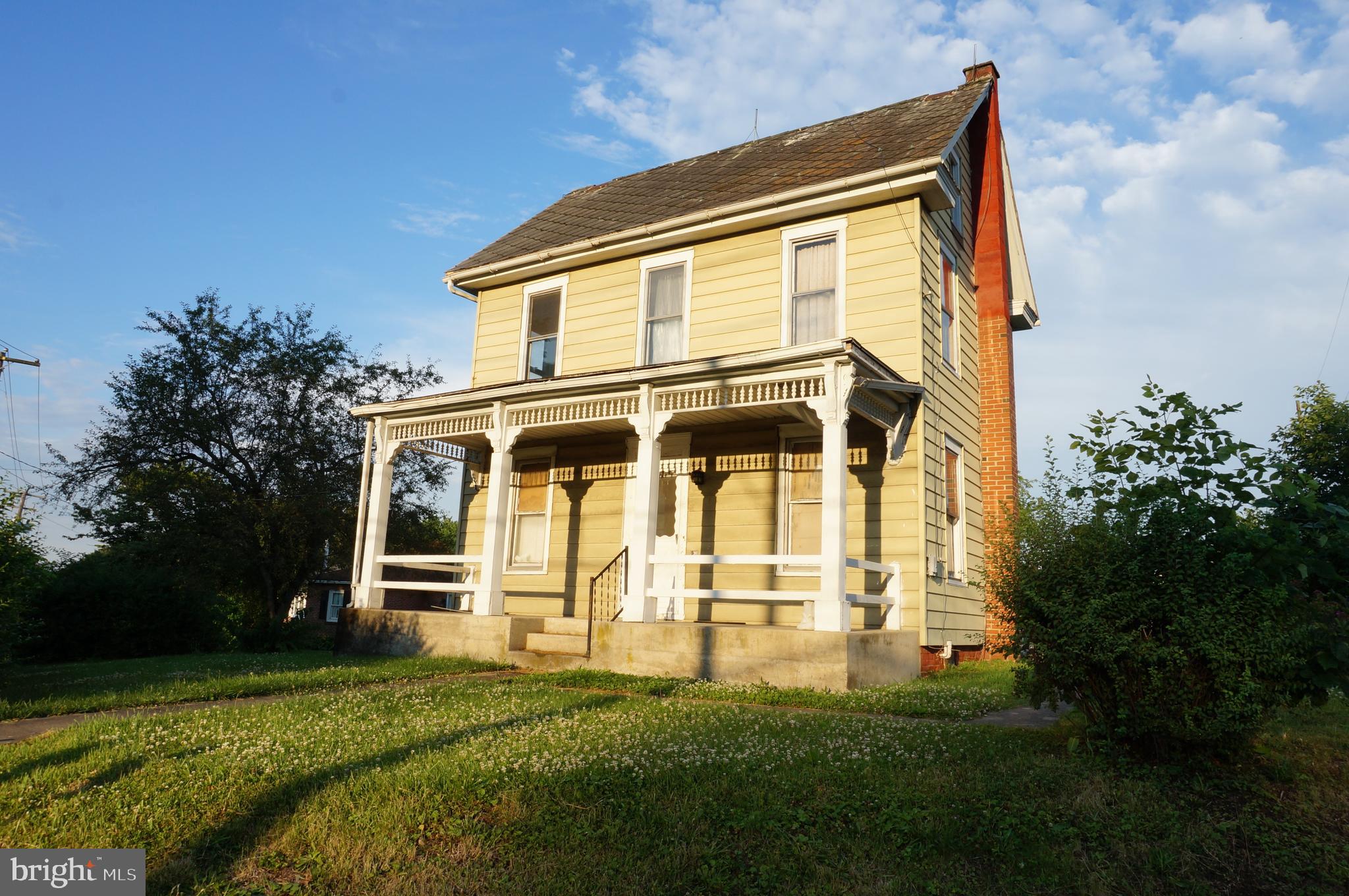 Great opportunity for home with large .87 acre lot in E. Hempfield Twp.  Central Lancaster County Location.  This is a "Fixer-Upper" Opportunity.   Deep Lot.  Being sold as is.
