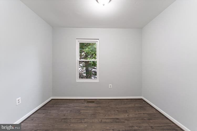 SENECA PARK - Residential