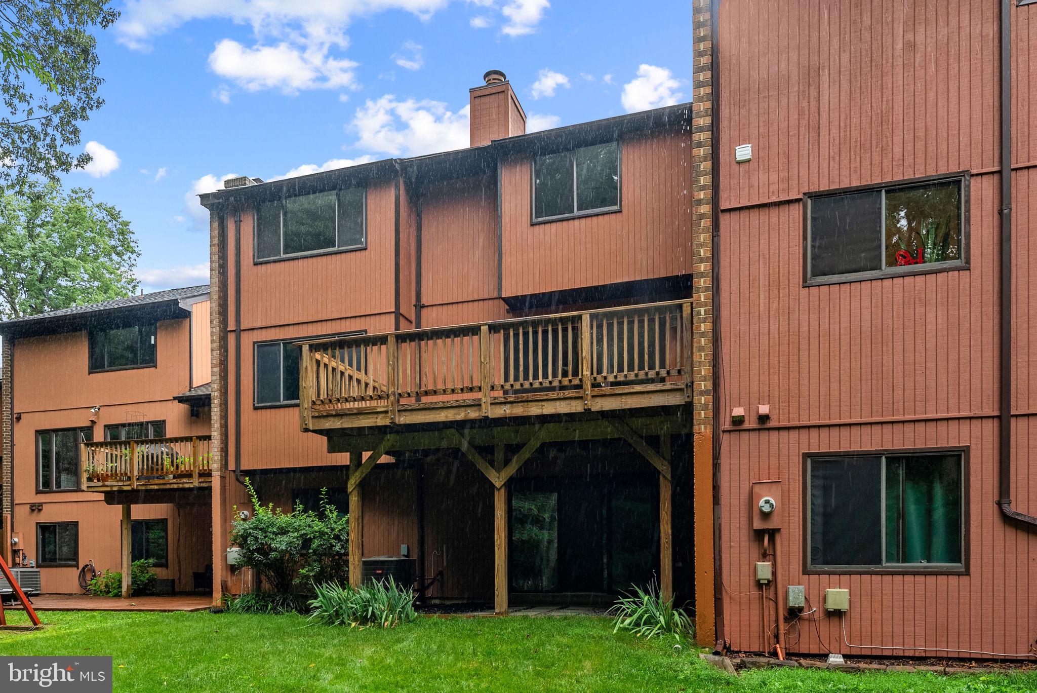 LAKE RIDGE - Residential