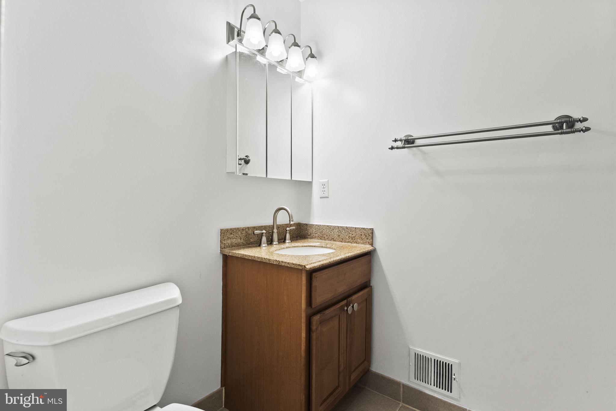 LAKE RIDGE - Residential