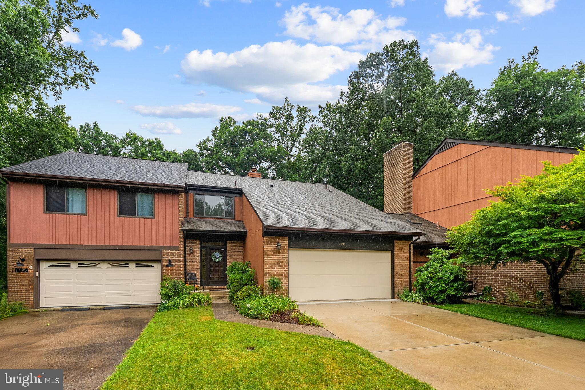 LAKE RIDGE - Residential