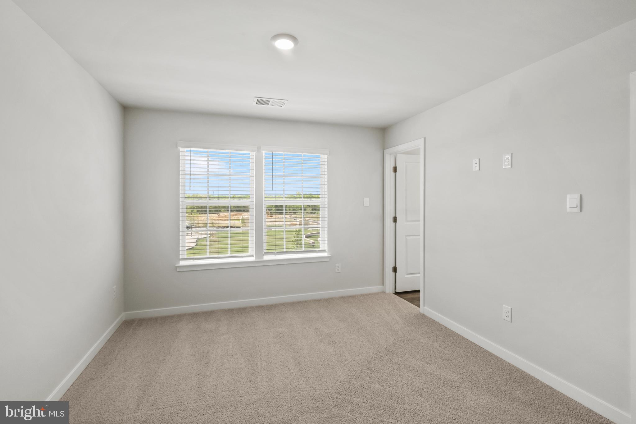 SPRING HILLS - Residential