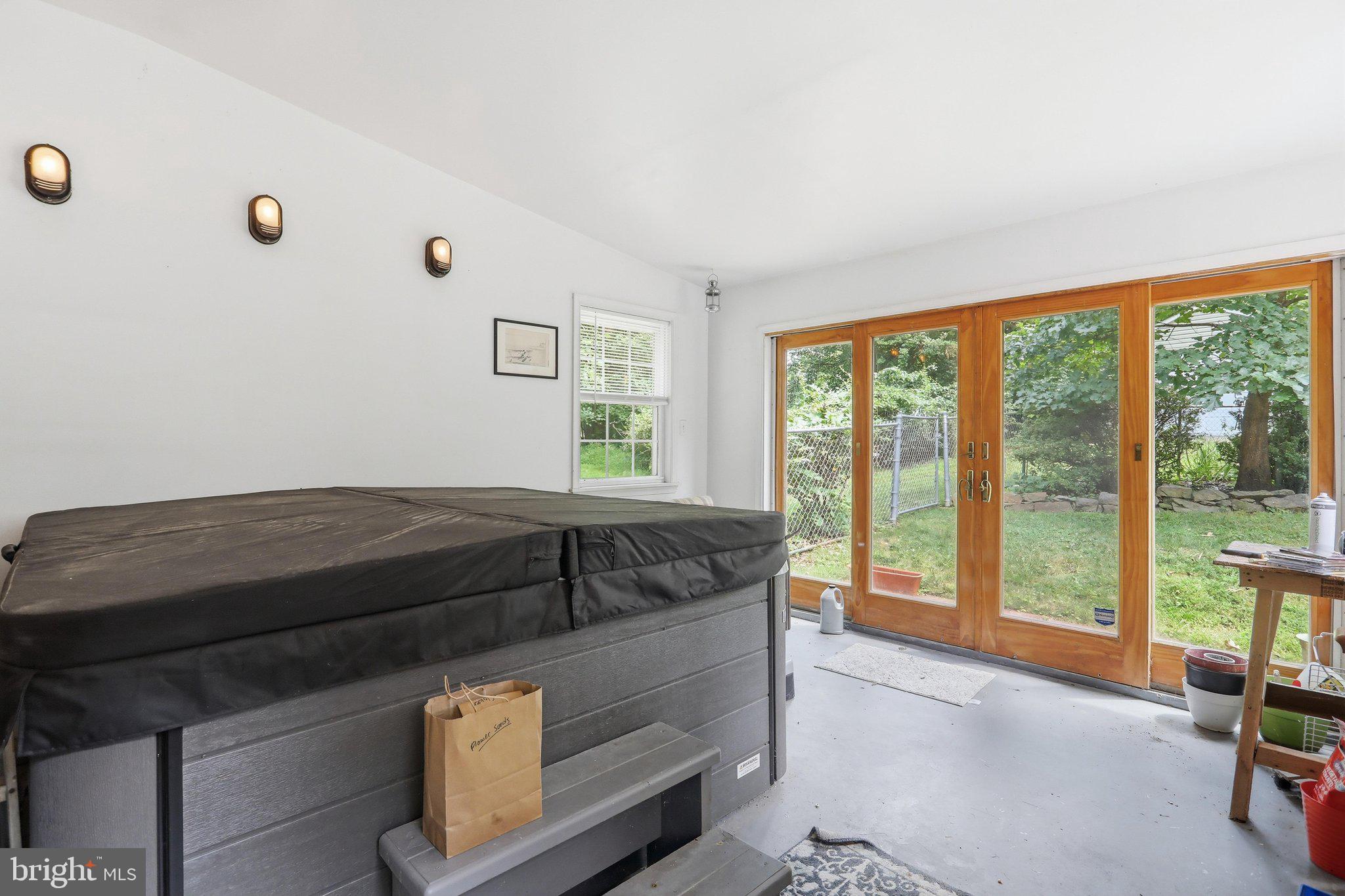 MOUNTAIN VIEW ESTATES - Residential